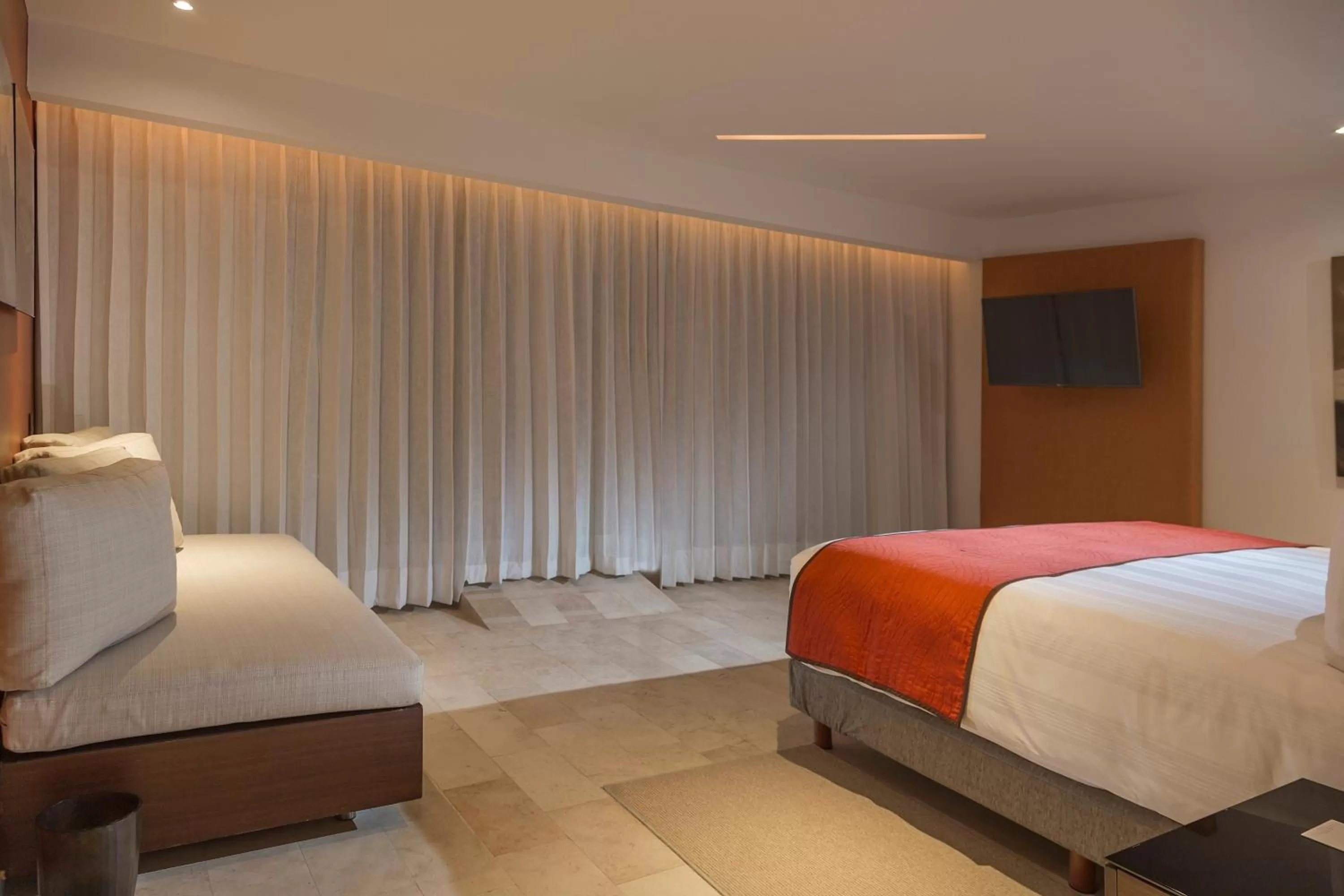 Photo of the whole room, Bed in Presidente InterContinental Cancun Resort