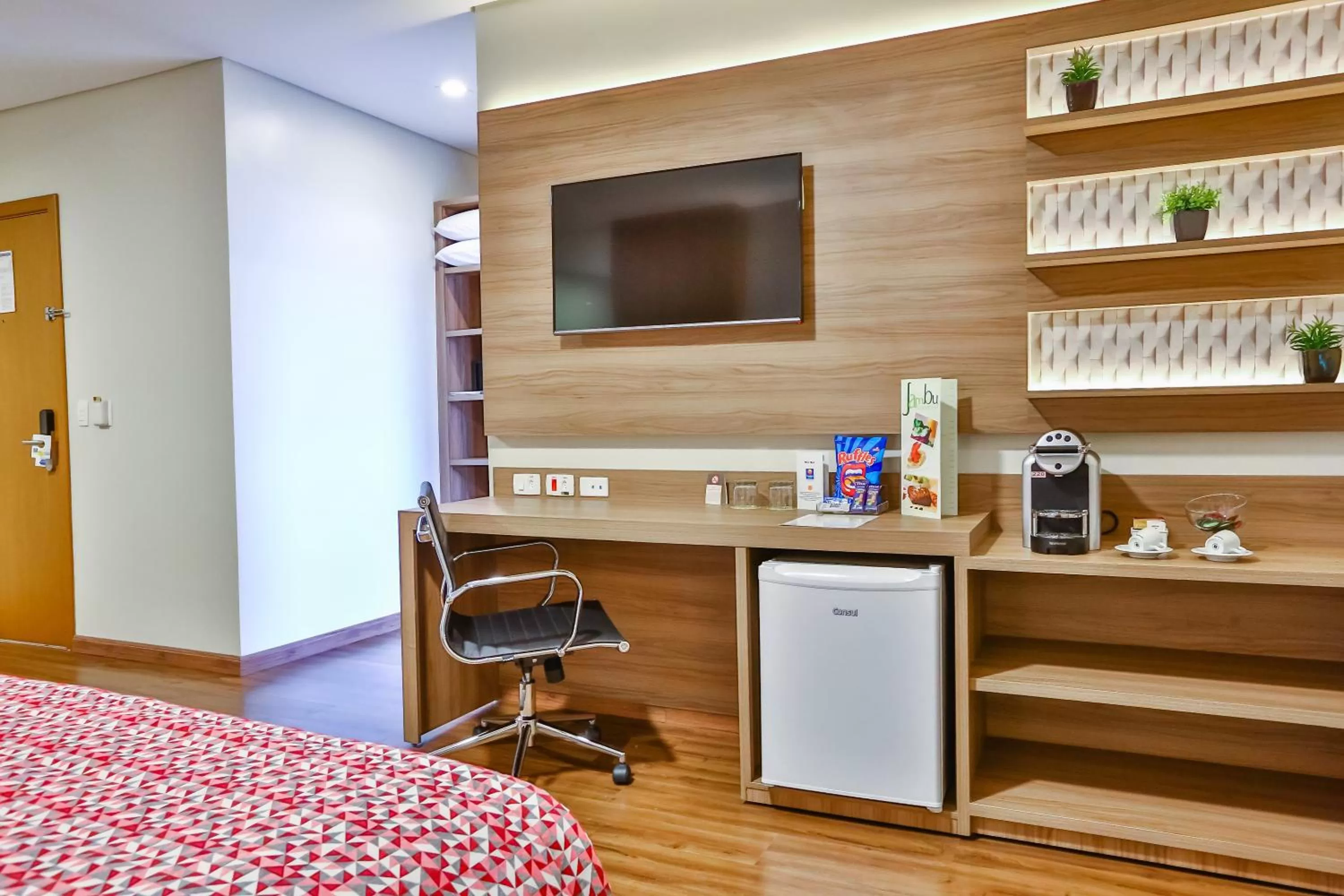 TV and multimedia in Comfort Mogi Guaçu