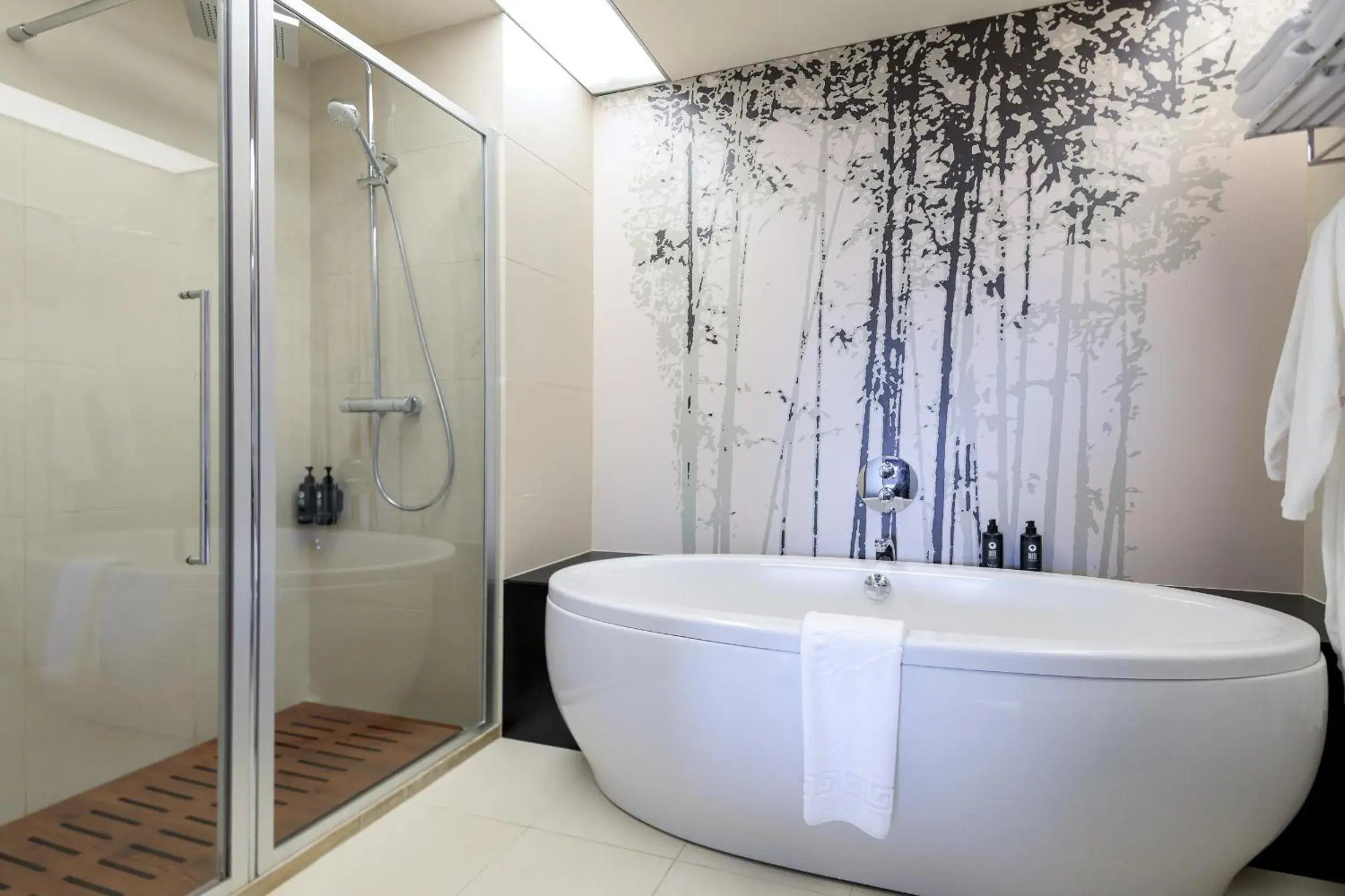 Shower, Bathroom in Ramada Plaza by Wyndham Bucharest Convention Center