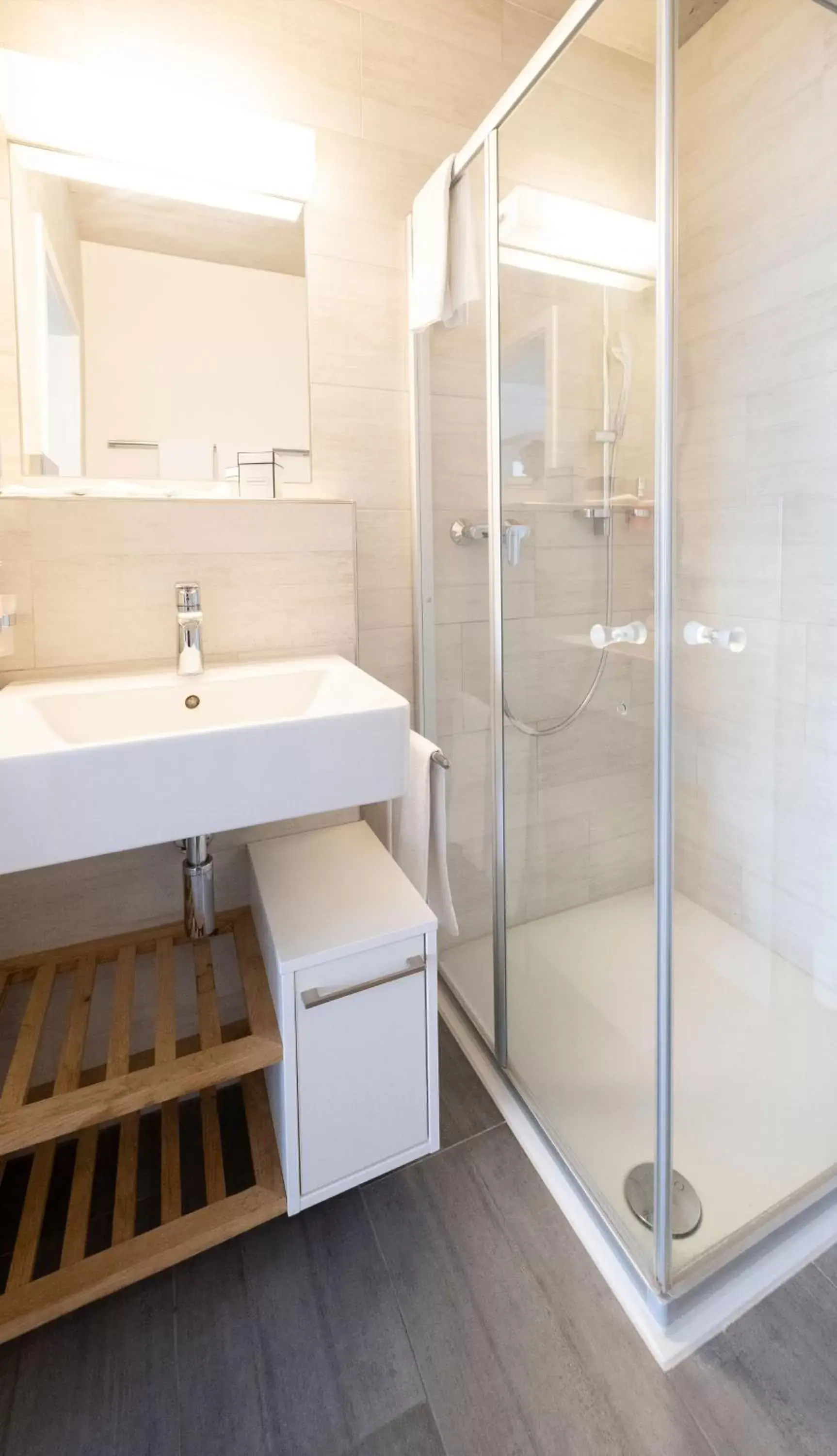 Bathroom in Tailormade Hotel IDEA Spreitenbach Bathroom in Tailormade Hotel IDEA Spreitenbach