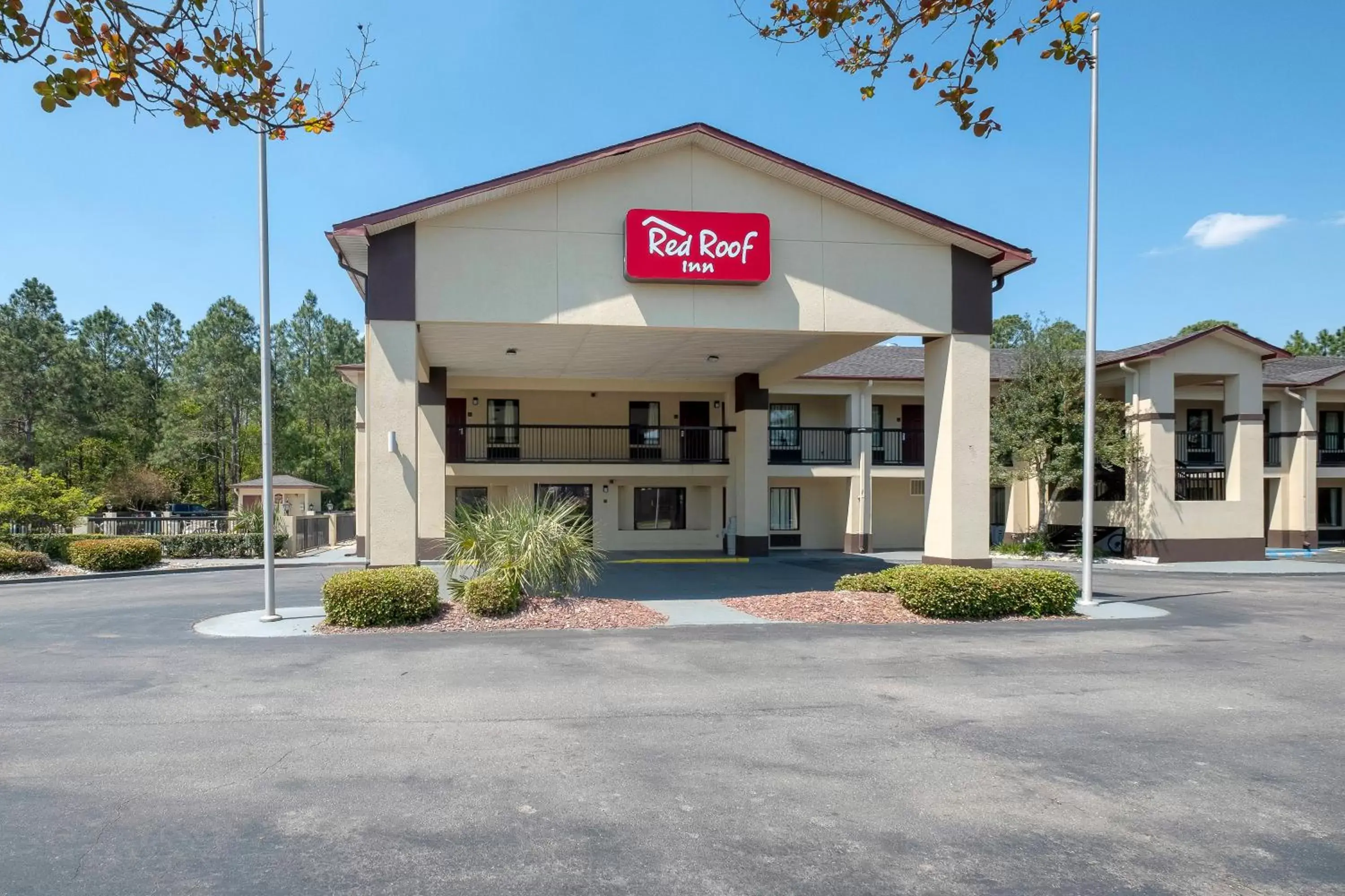 Property Building in Red Roof Inn Gulf Shores
