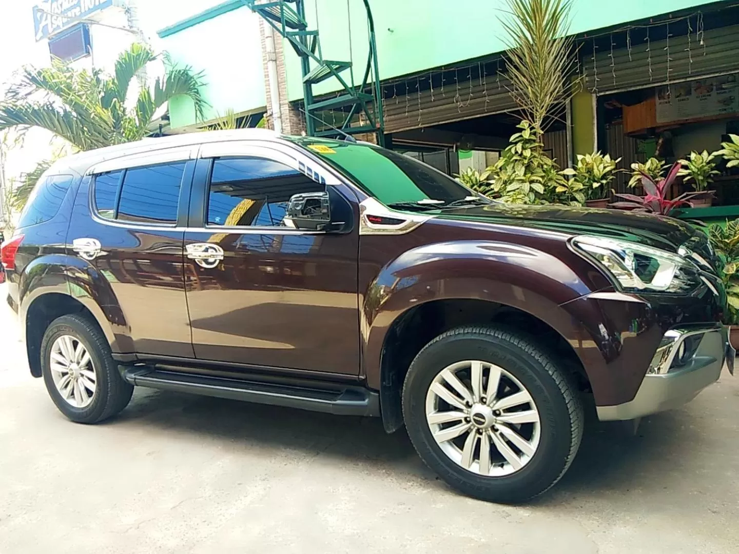 Parking in Aosmec Square Hotel