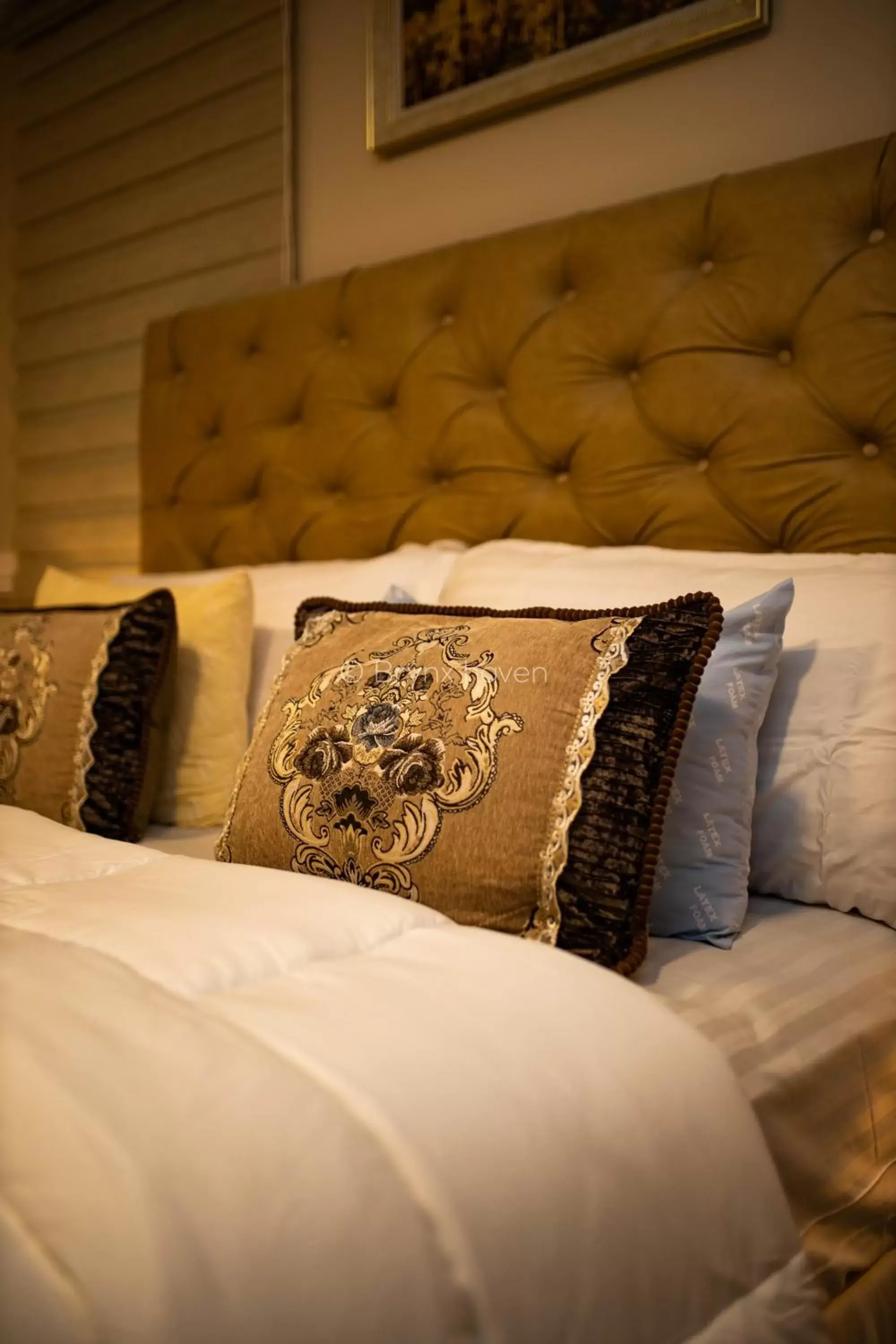 Family Room with Bathroom in Brynx Haven - Cape Coast Family Room with Bathroom in Brynx Haven - Cape Coast