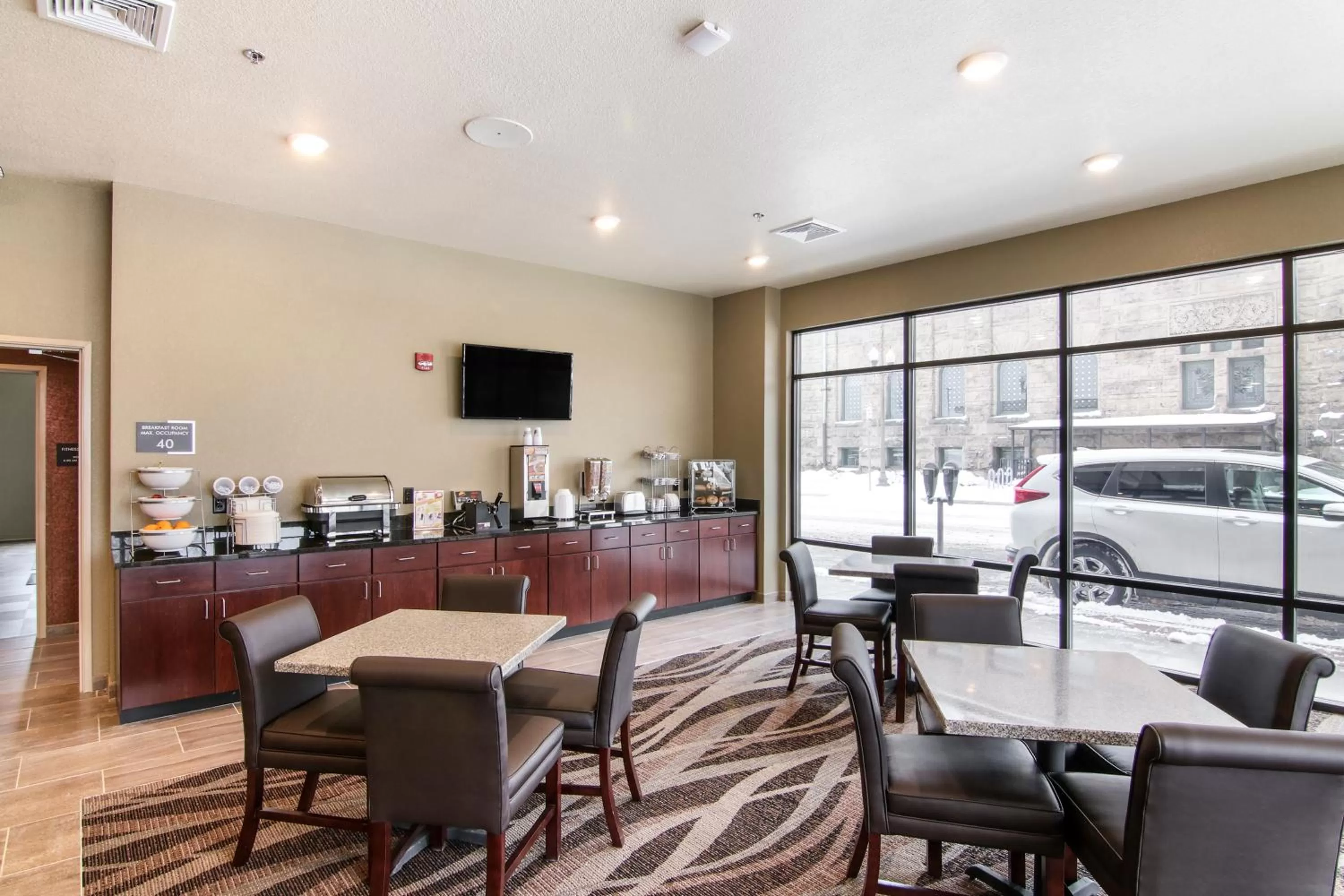 Buffet breakfast in Cobblestone Inn & Suites - Menomonie/UW-Stout