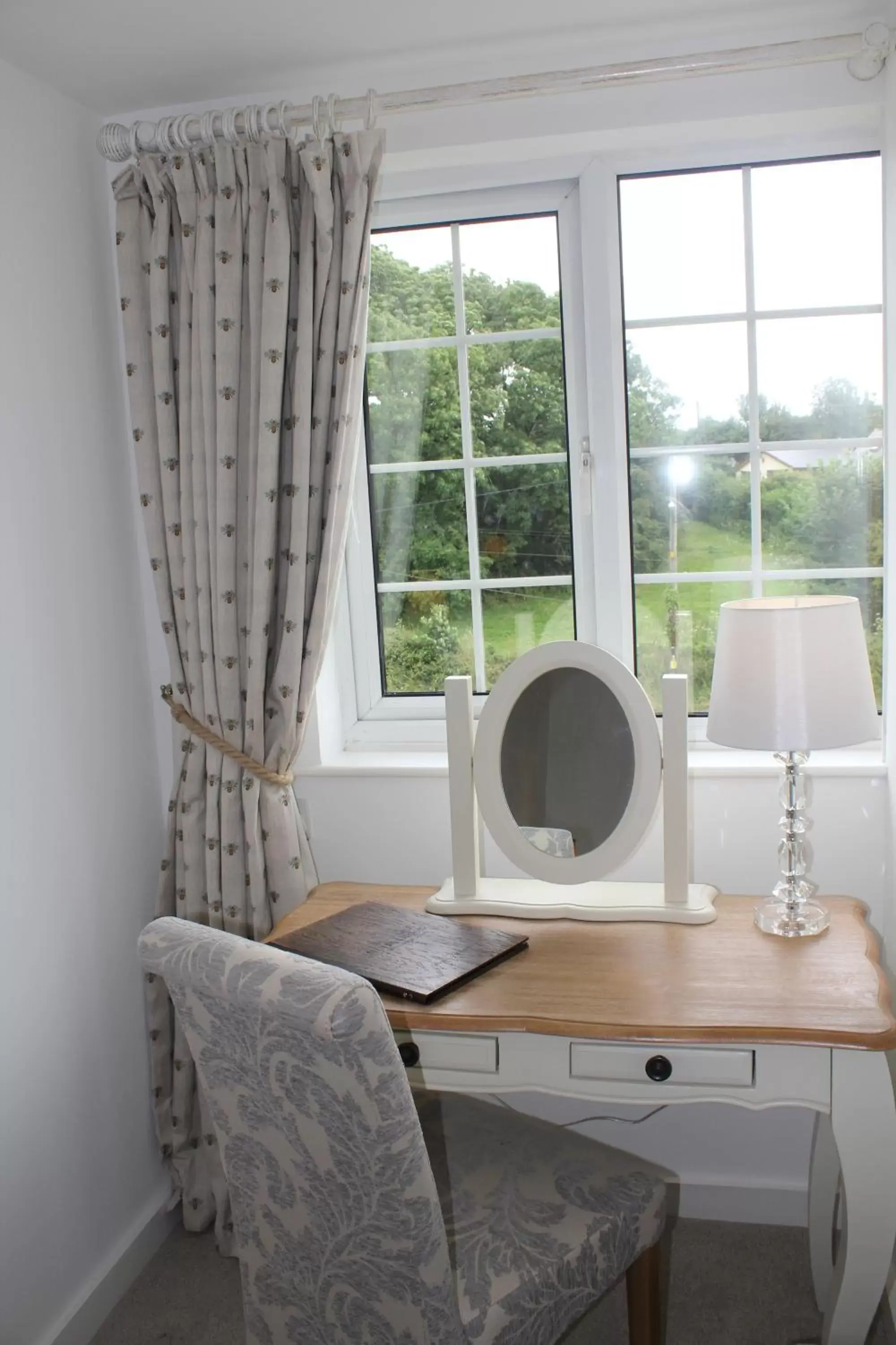 Day, Seating Area in Three Horseshoes Country Inn