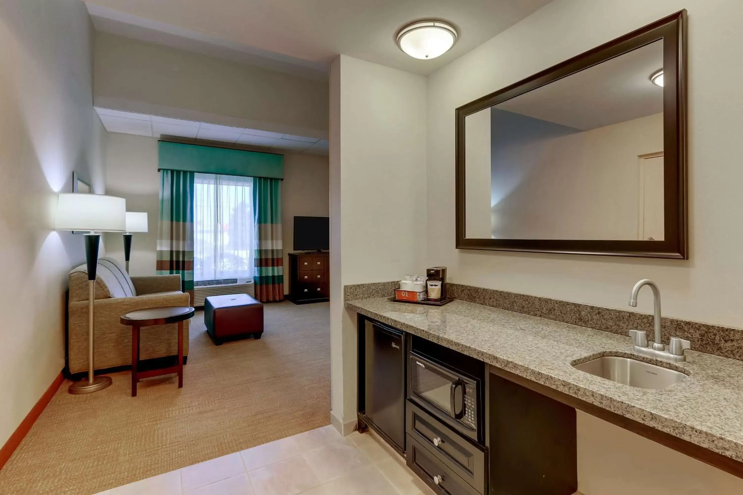 Bedroom, Kitchen/Kitchenette in Hampton Inn and Suites Swansboro Near Camp Lejeune