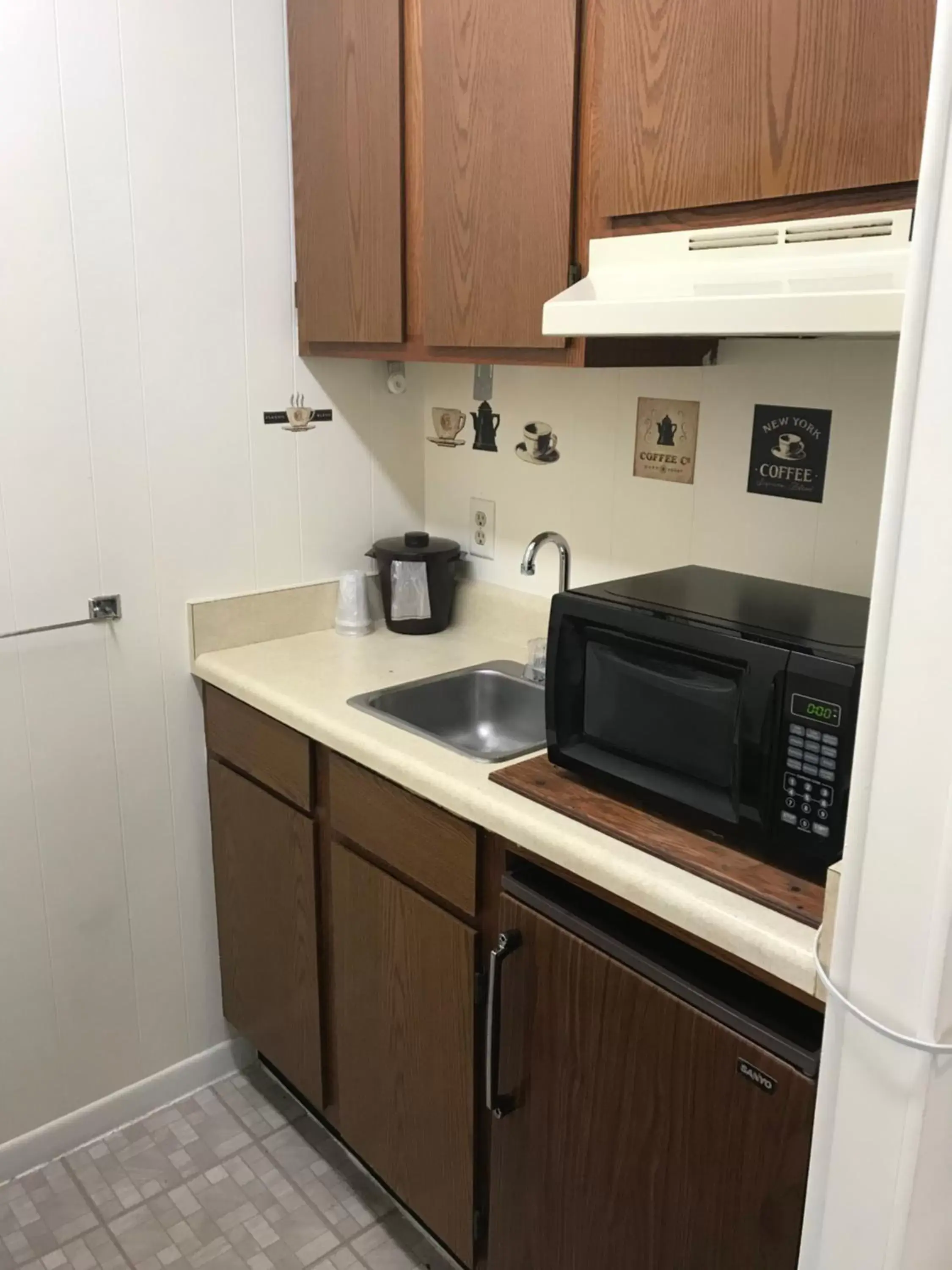 Kitchen or kitchenette, Kitchen/Kitchenette in Hotel Kitsmiller on Main