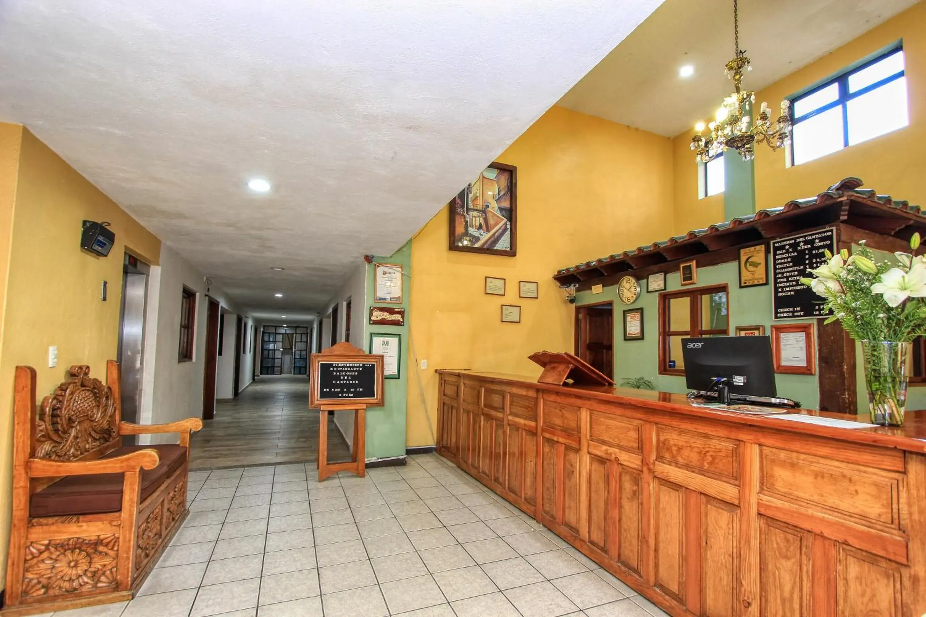 Lobby/Reception in Hotel Mansion del Cantador