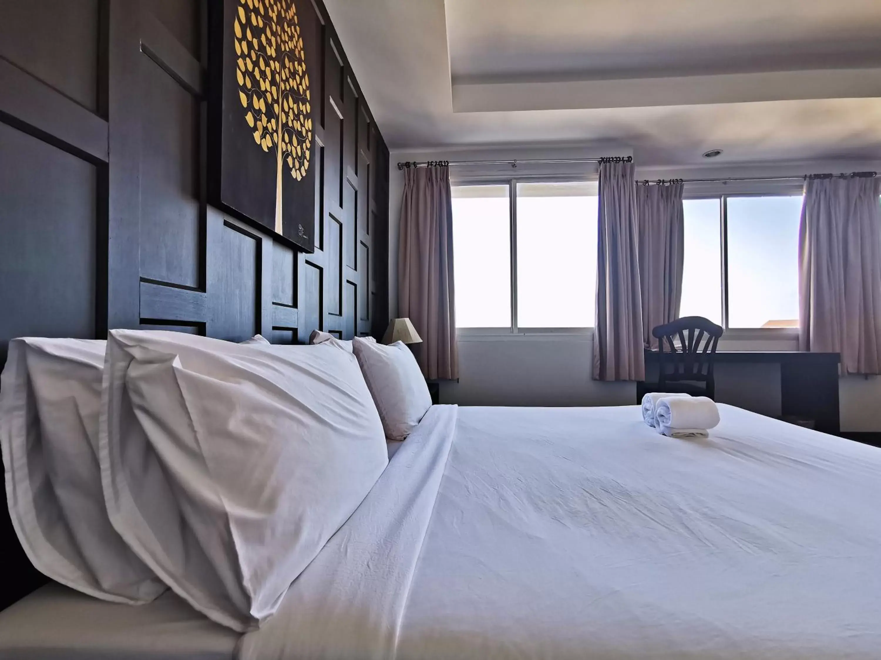 Bed in Nana Buri Hotel Bed in Nana Buri Hotel