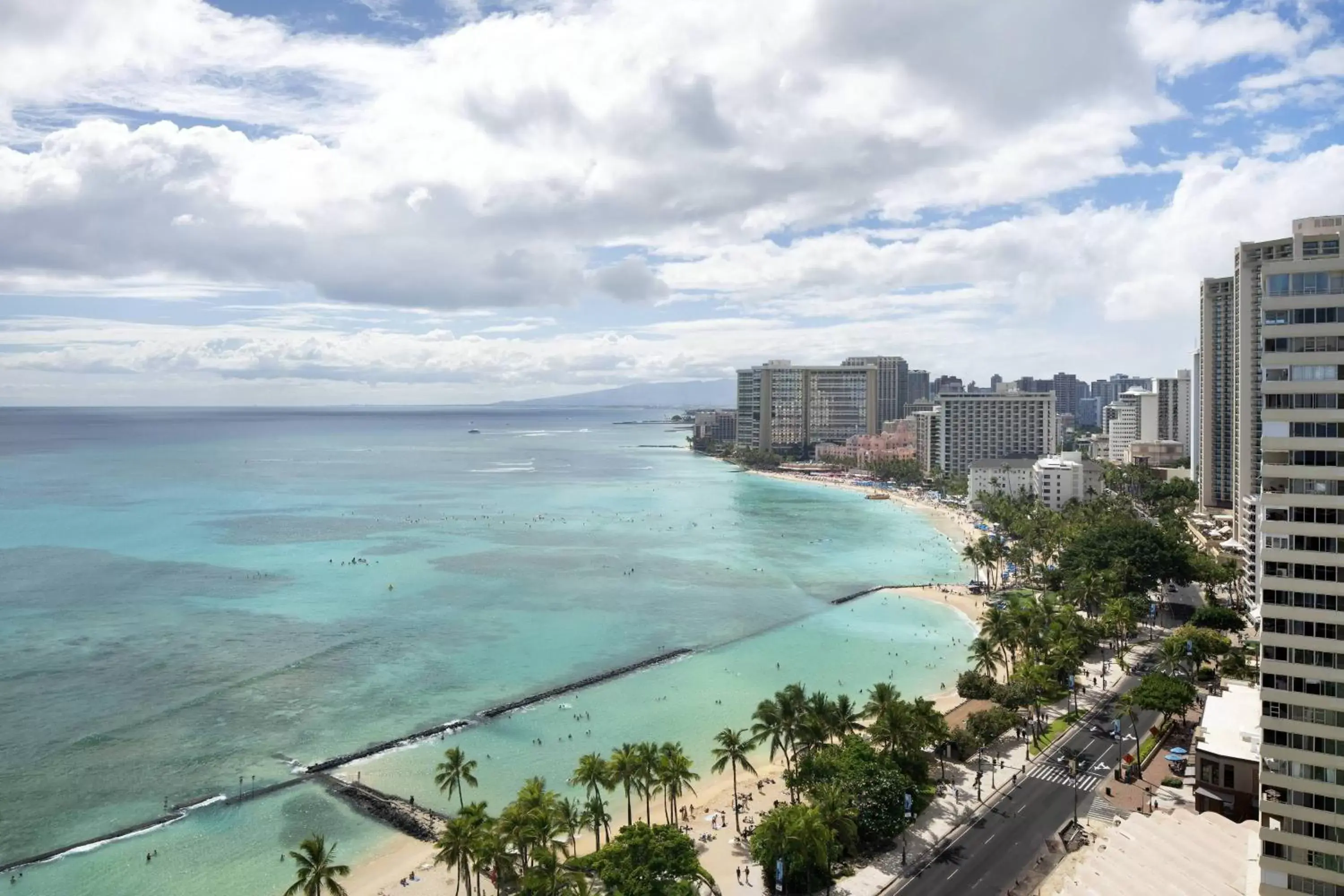 Property building in Waikiki Beach Marriott Resort & Spa