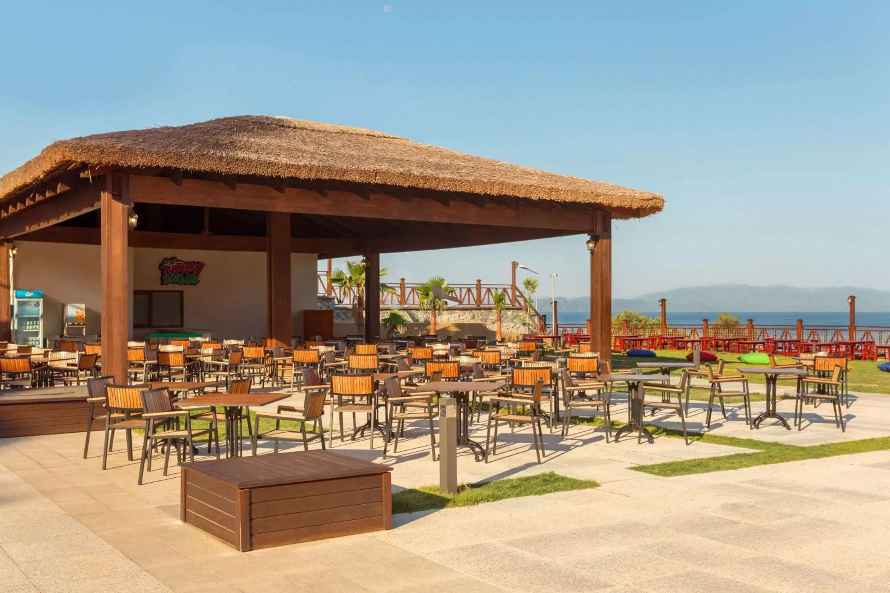 Restaurant/Places to Eat in Ramada Resort Kusadasi & Golf