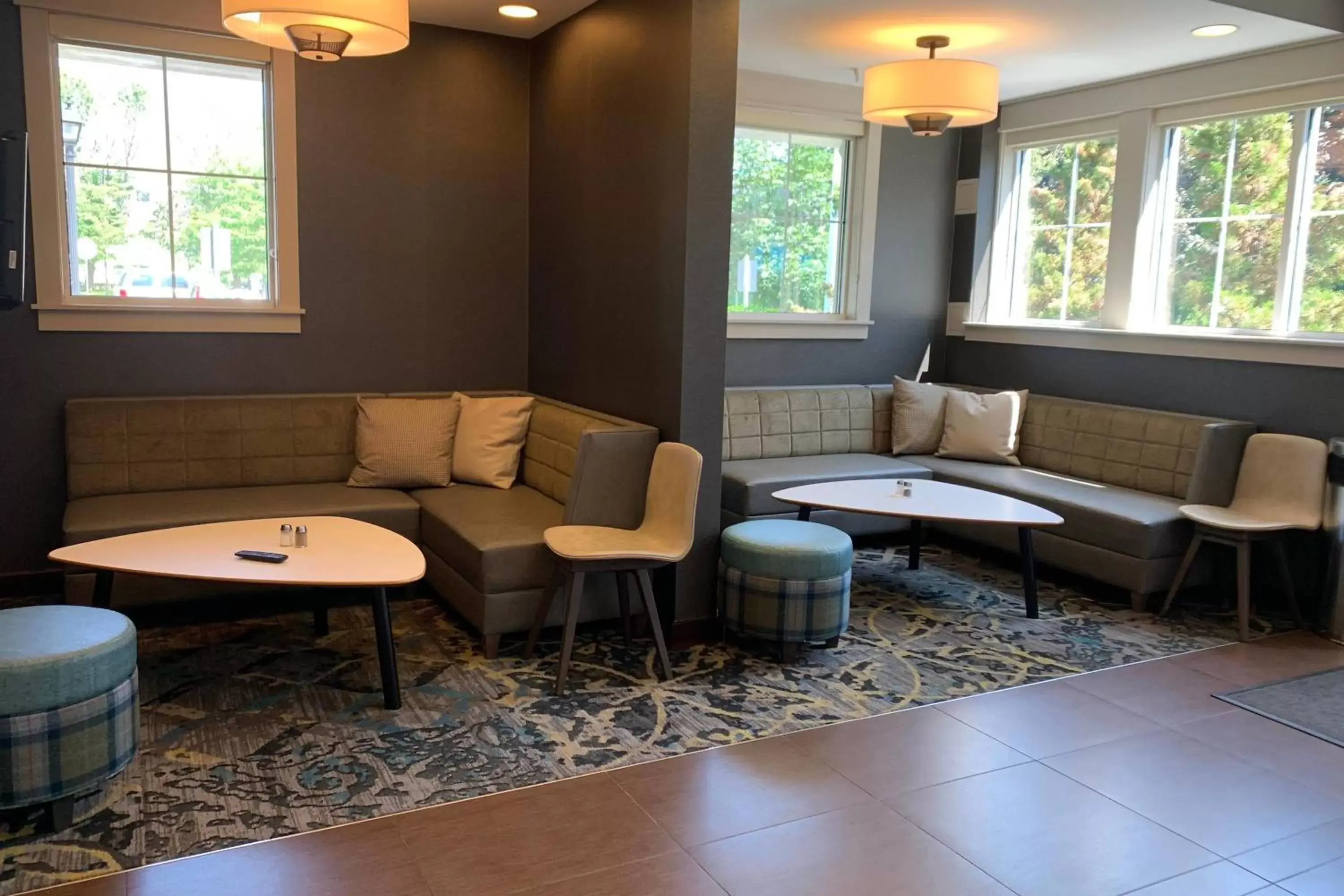 Photo of the whole room, Seating Area in Residence Inn Concord