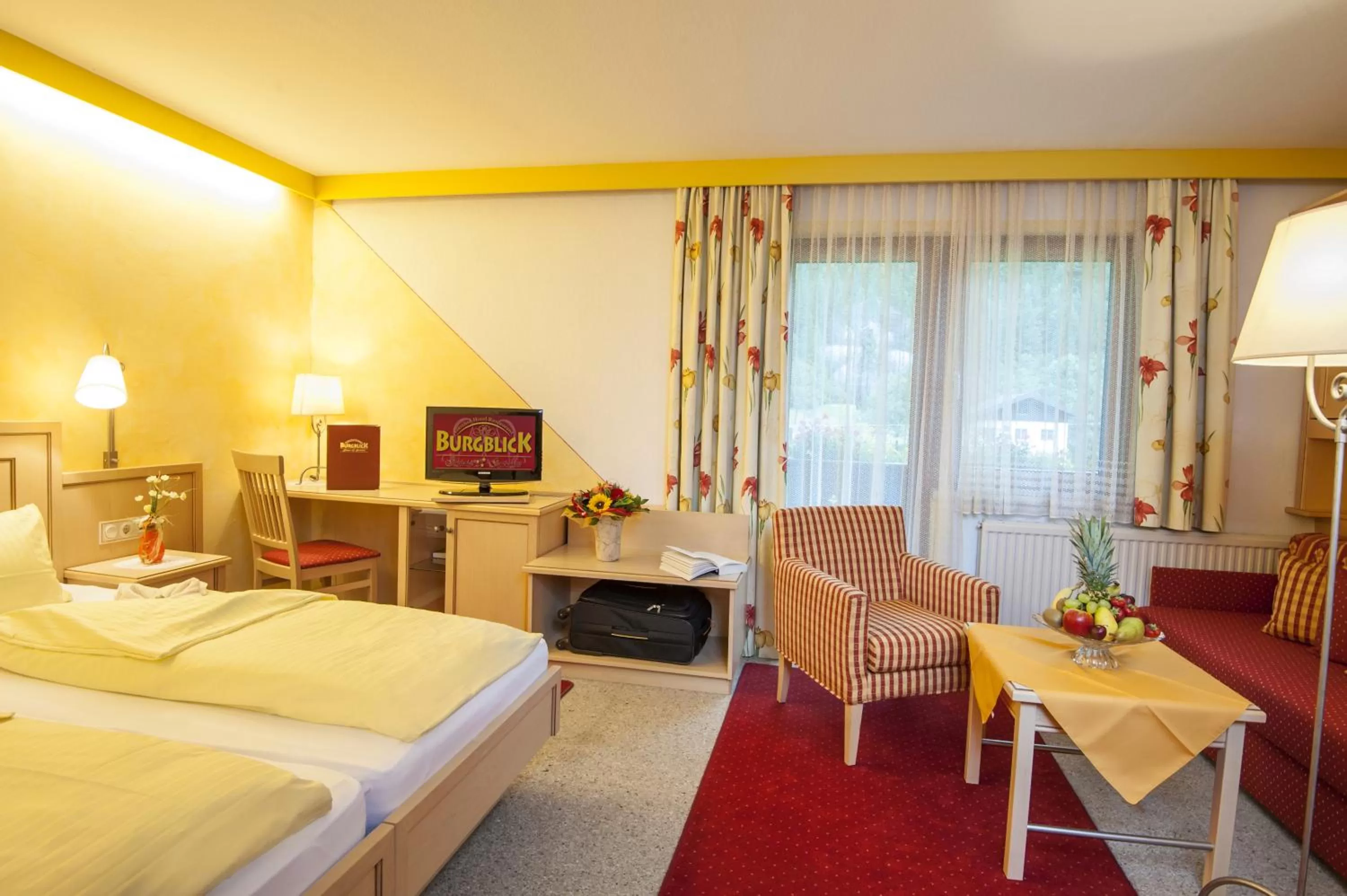 Bed in Hotel-Restaurant Burgblick