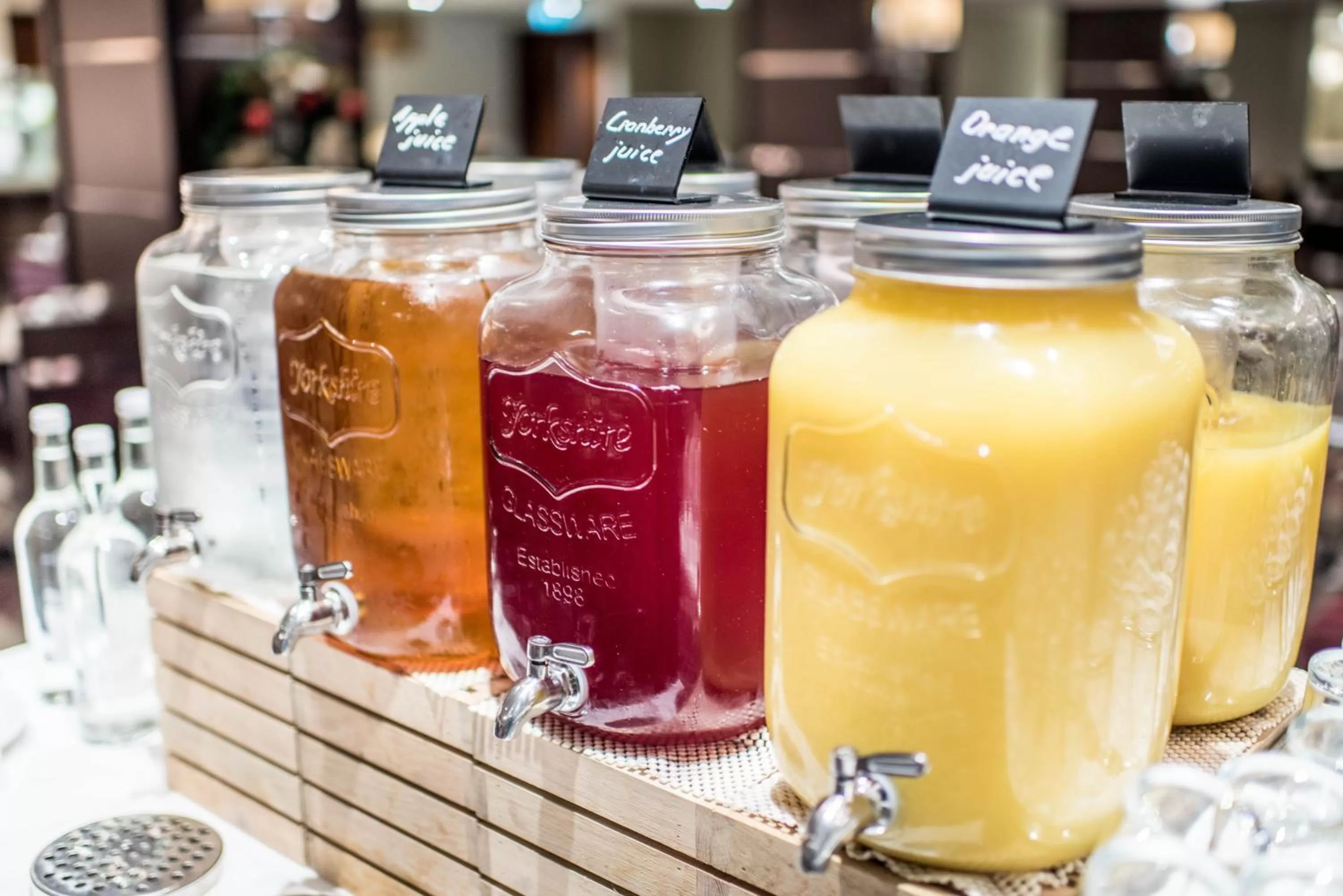 Breakfast in Holiday Inn London Kensington High St. by IHG