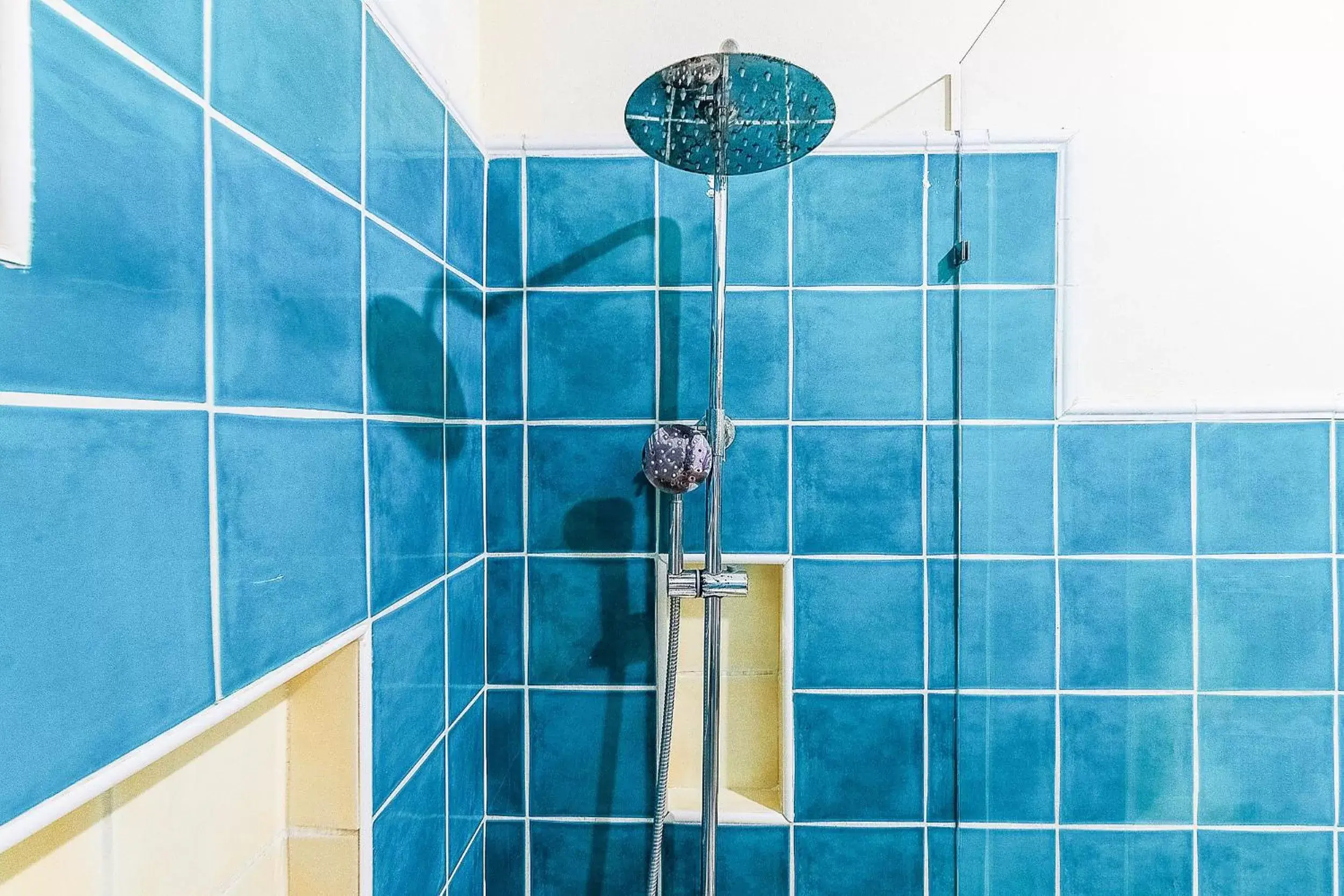 Bathroom in D'Piero Hotel