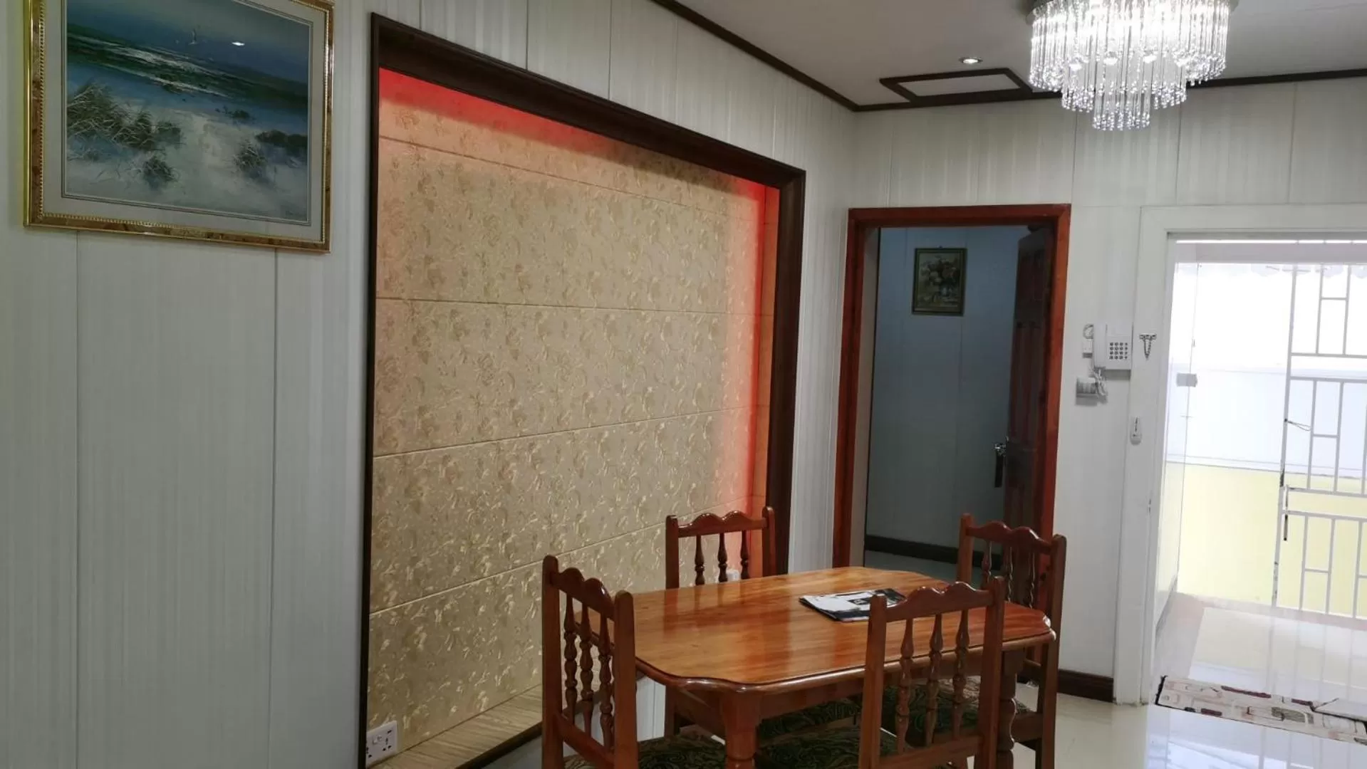 Dining area in Riverside Hotel