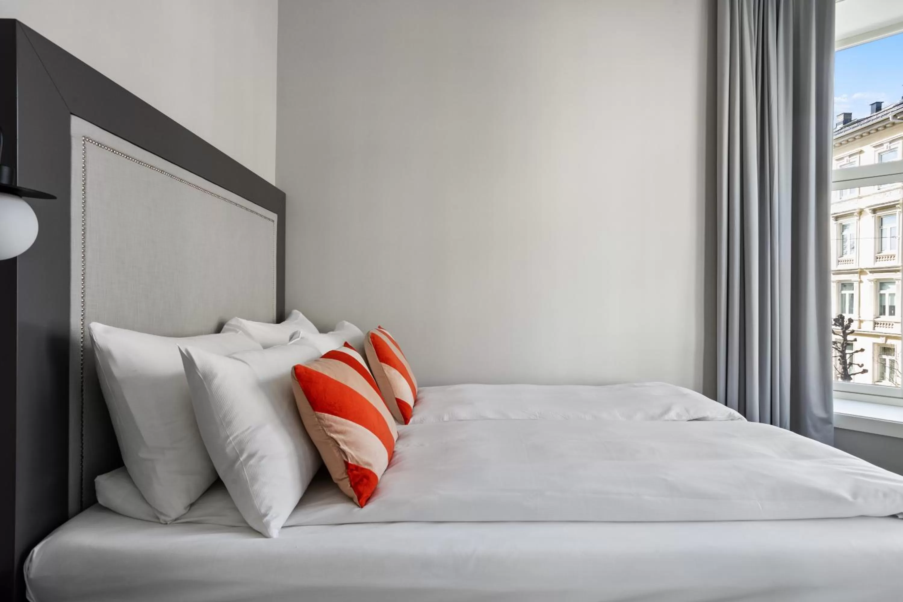 Bed in Numa Oslo Topp