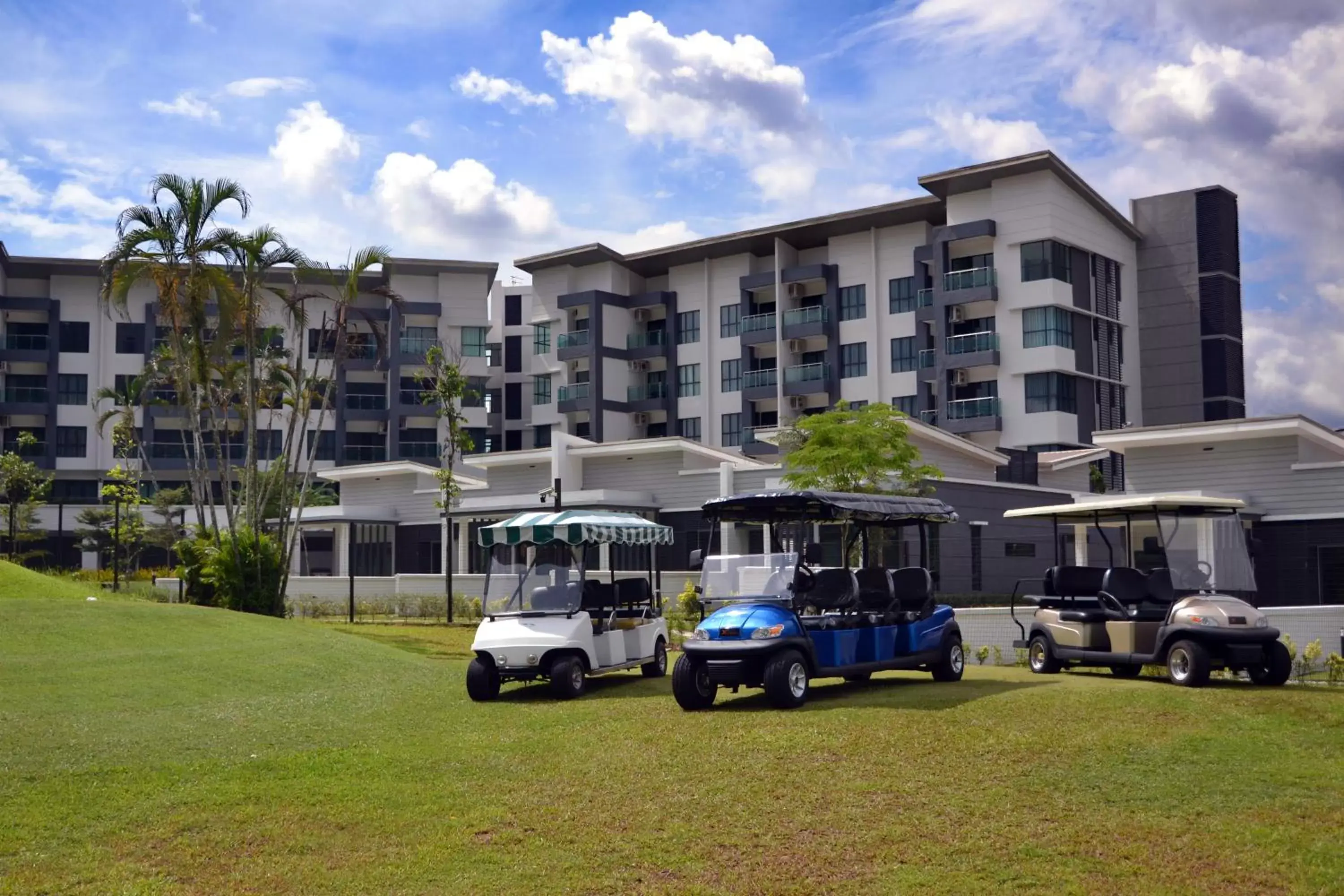 Facade/entrance in Meru Suites at Meru Valley Resort