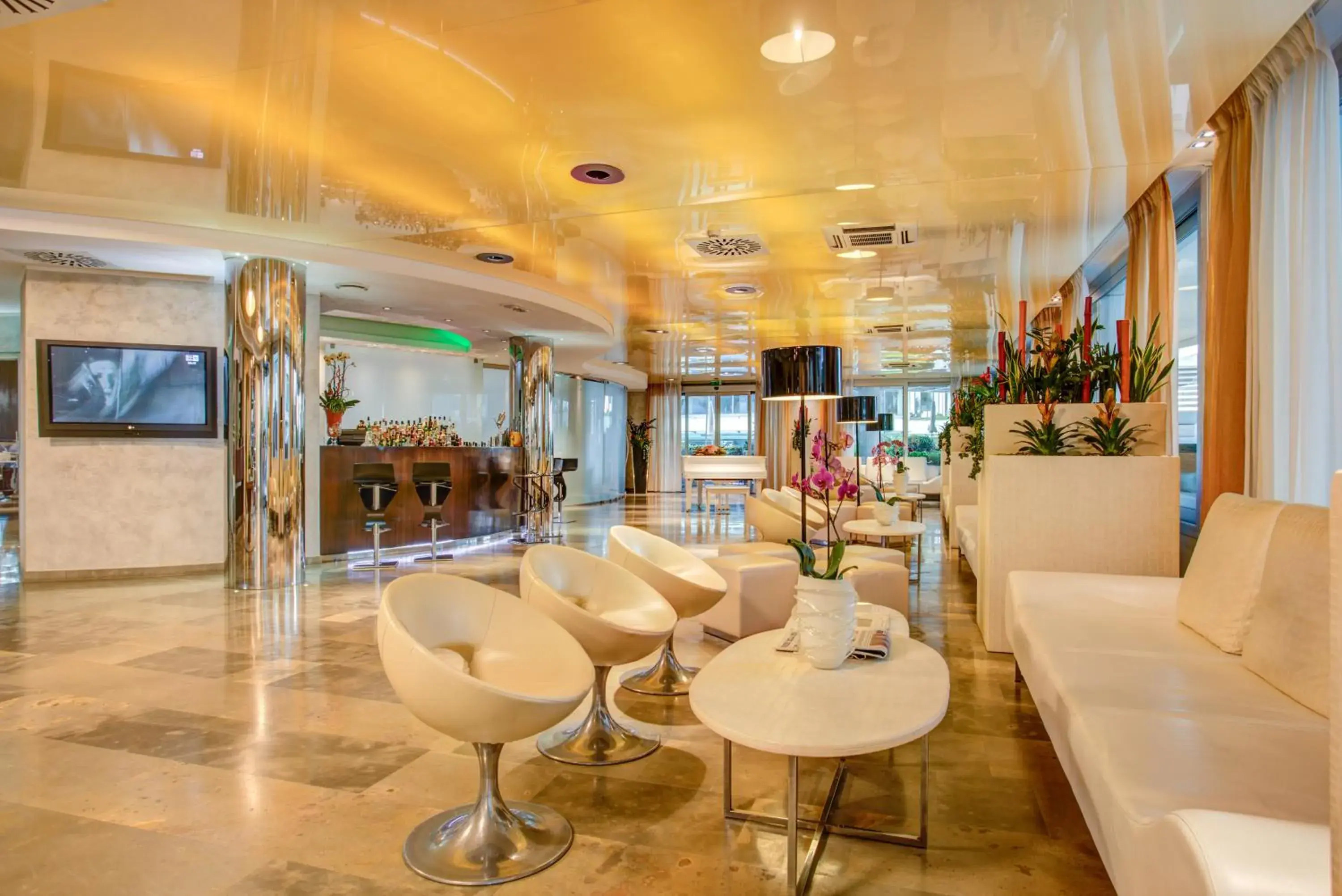Lobby or reception, Lounge/Bar in Hotel Premier & Suites - Premier Resort