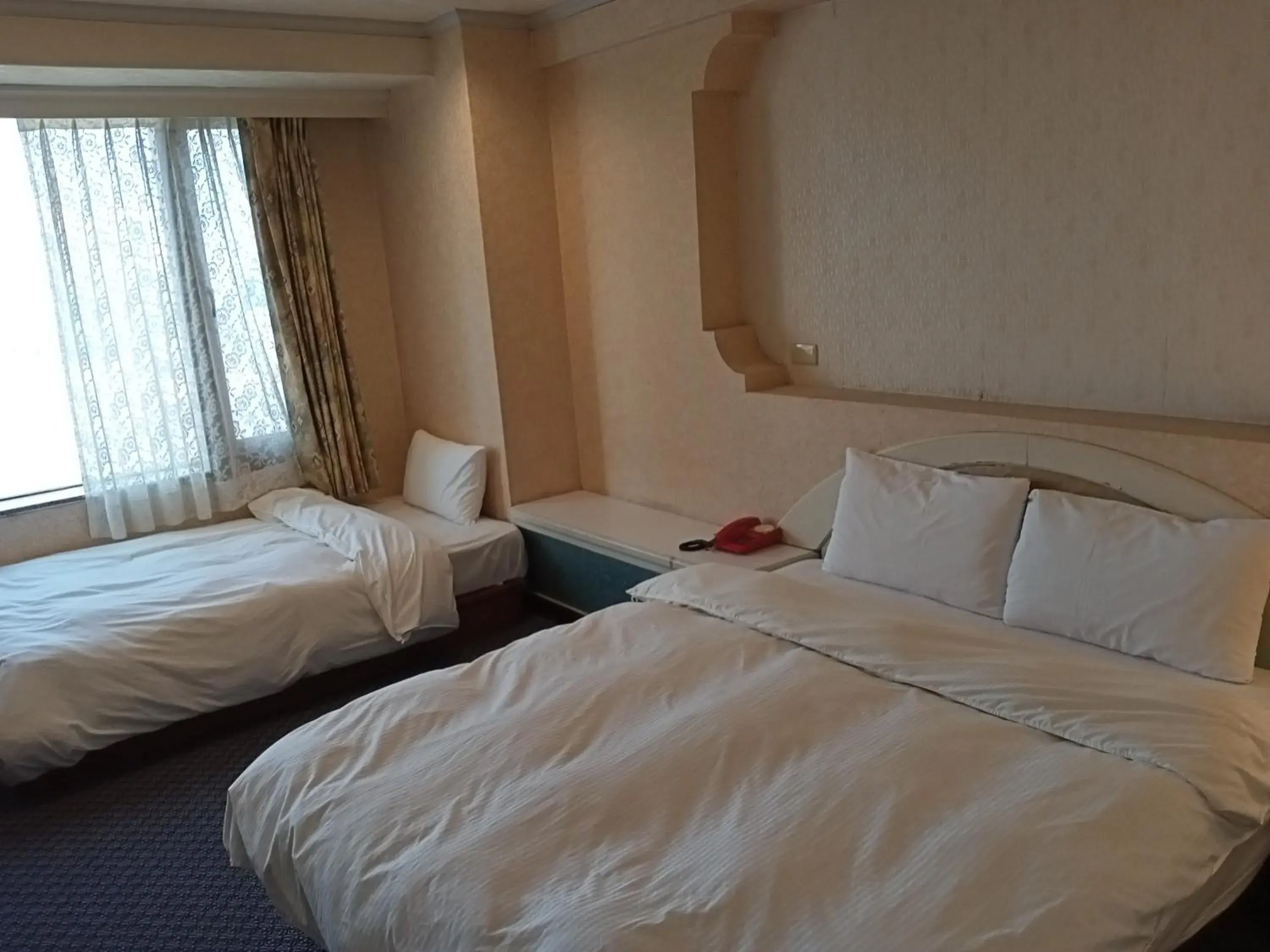 Bedroom, Bed in Chungli Business Hotel