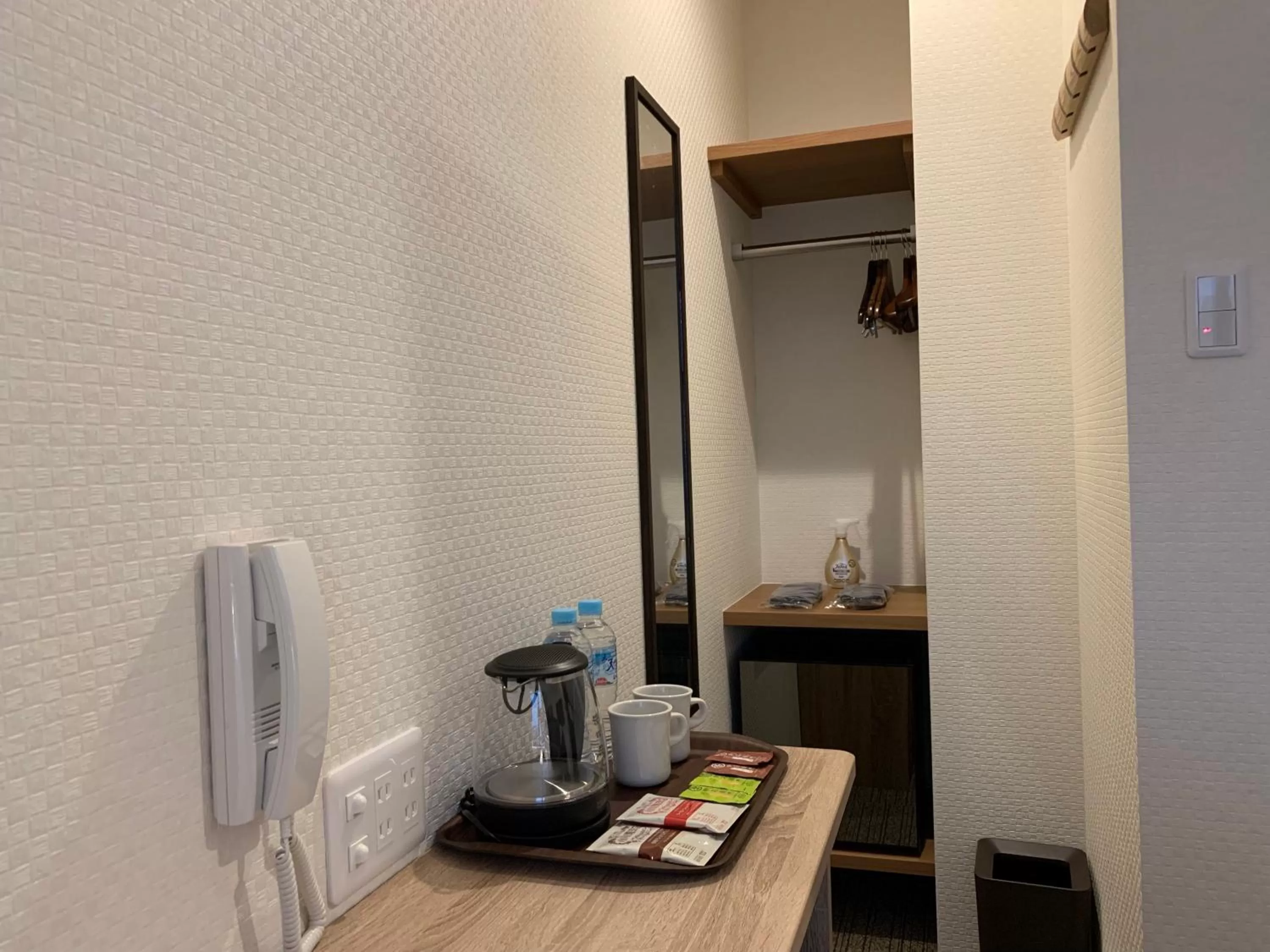 Coffee/tea facilities in Waka Kyoto Kawaramachi Hotel