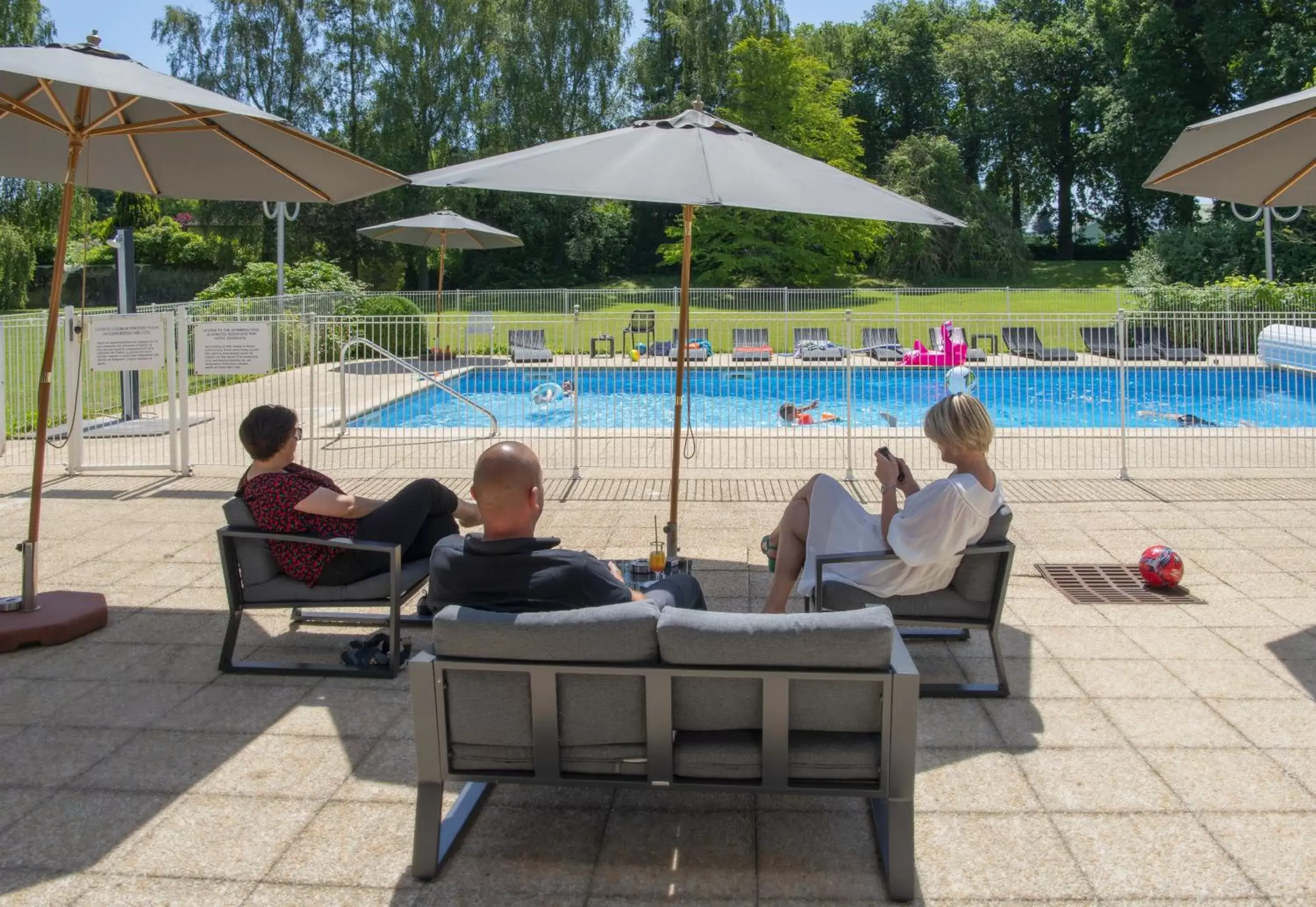 Patio, Swimming Pool in Novotel Bayeux