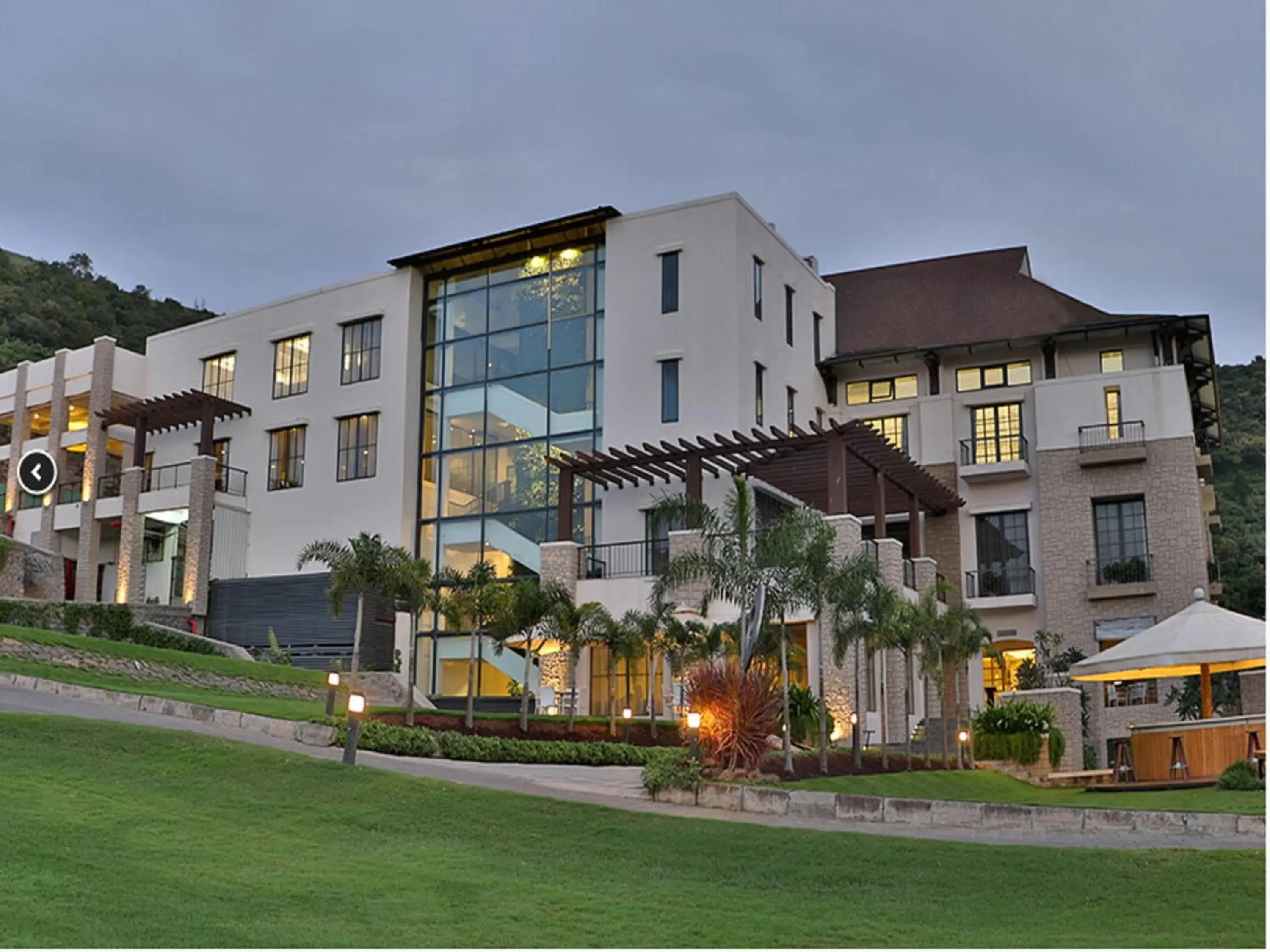 Property building in Oxford Golf Resort Property building in Oxford Golf Resort