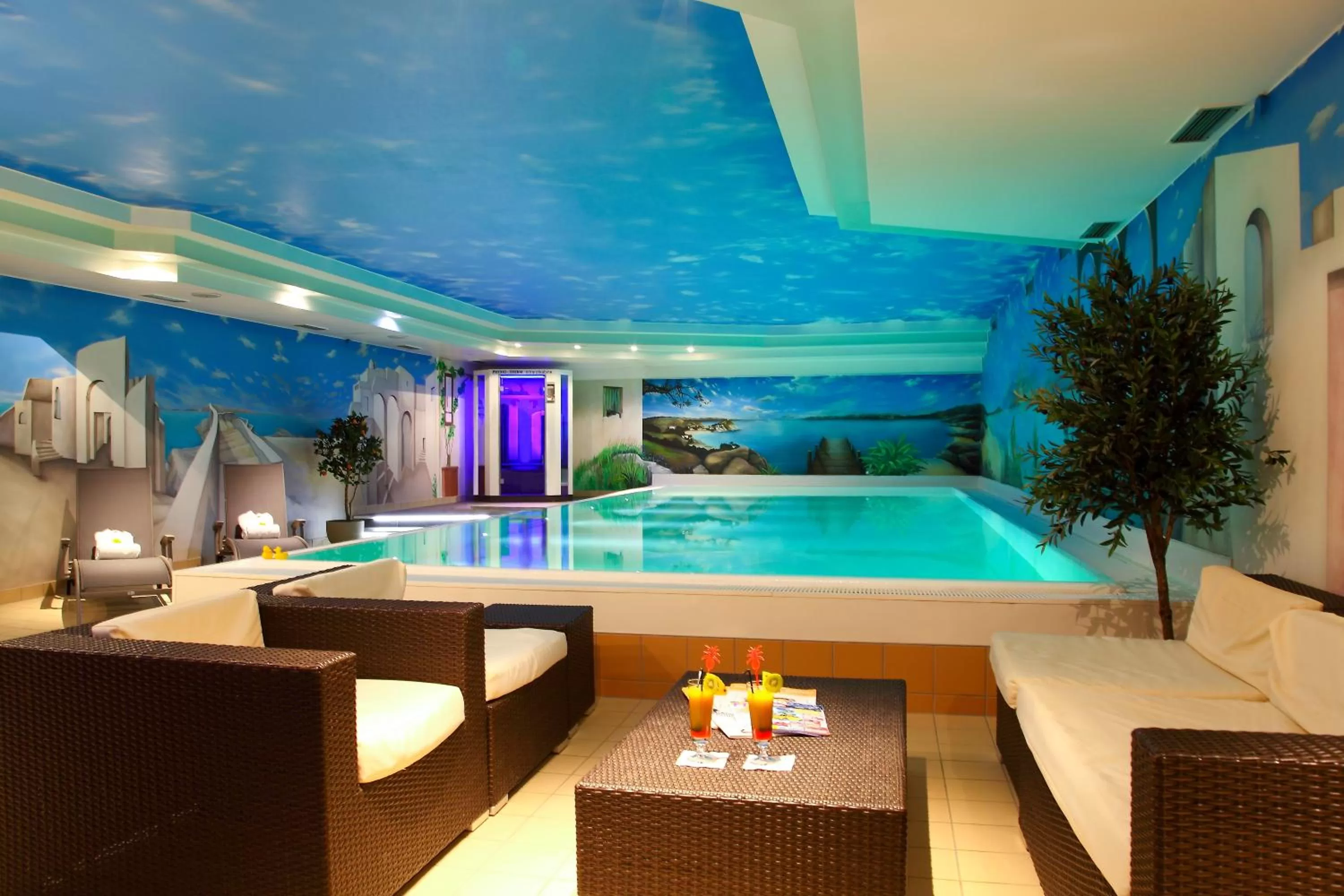 Swimming pool in Best Western Plus Hotel Stadtquartier Haan