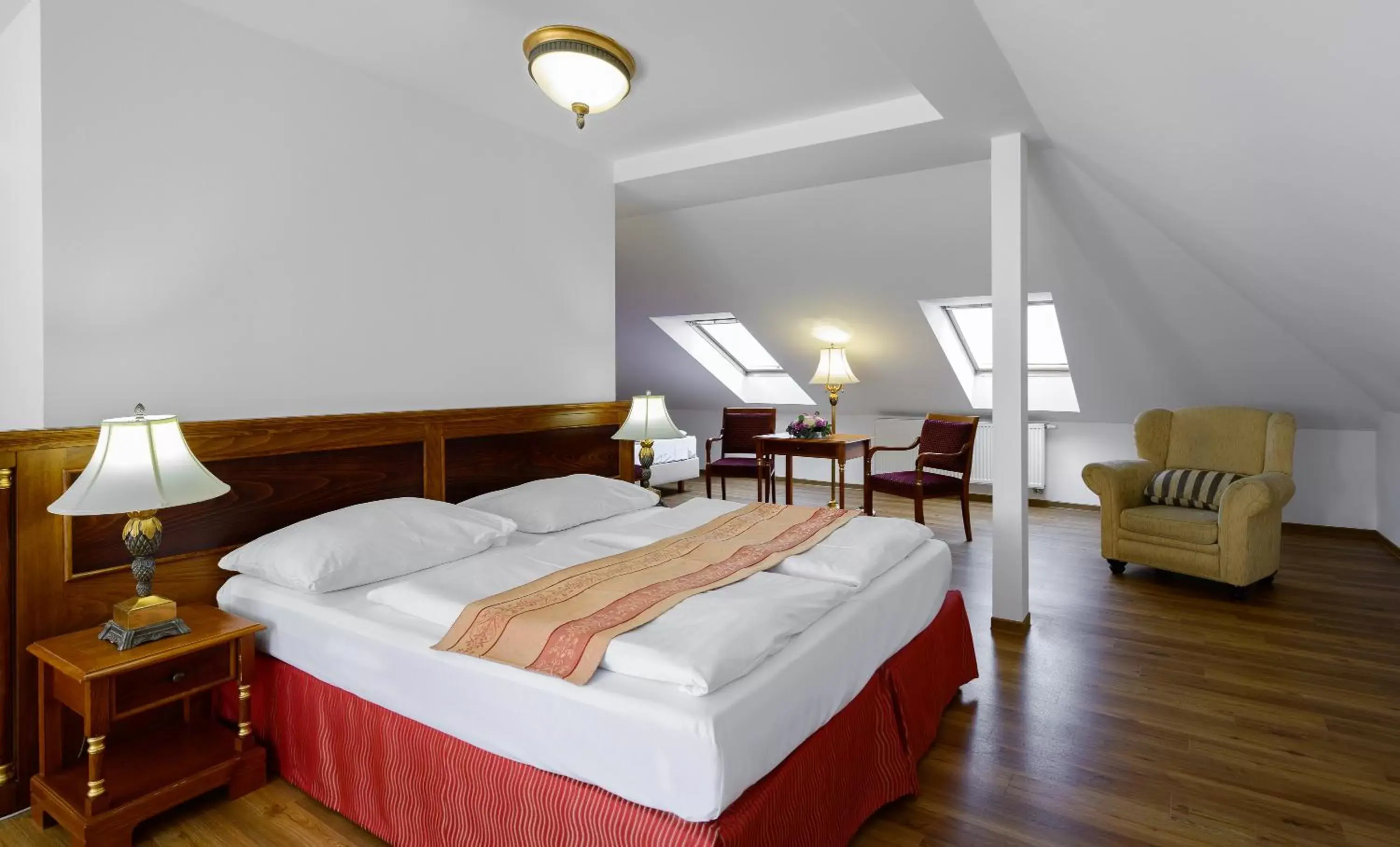 Family Room in Hotel Continental Family Room in Hotel Continental