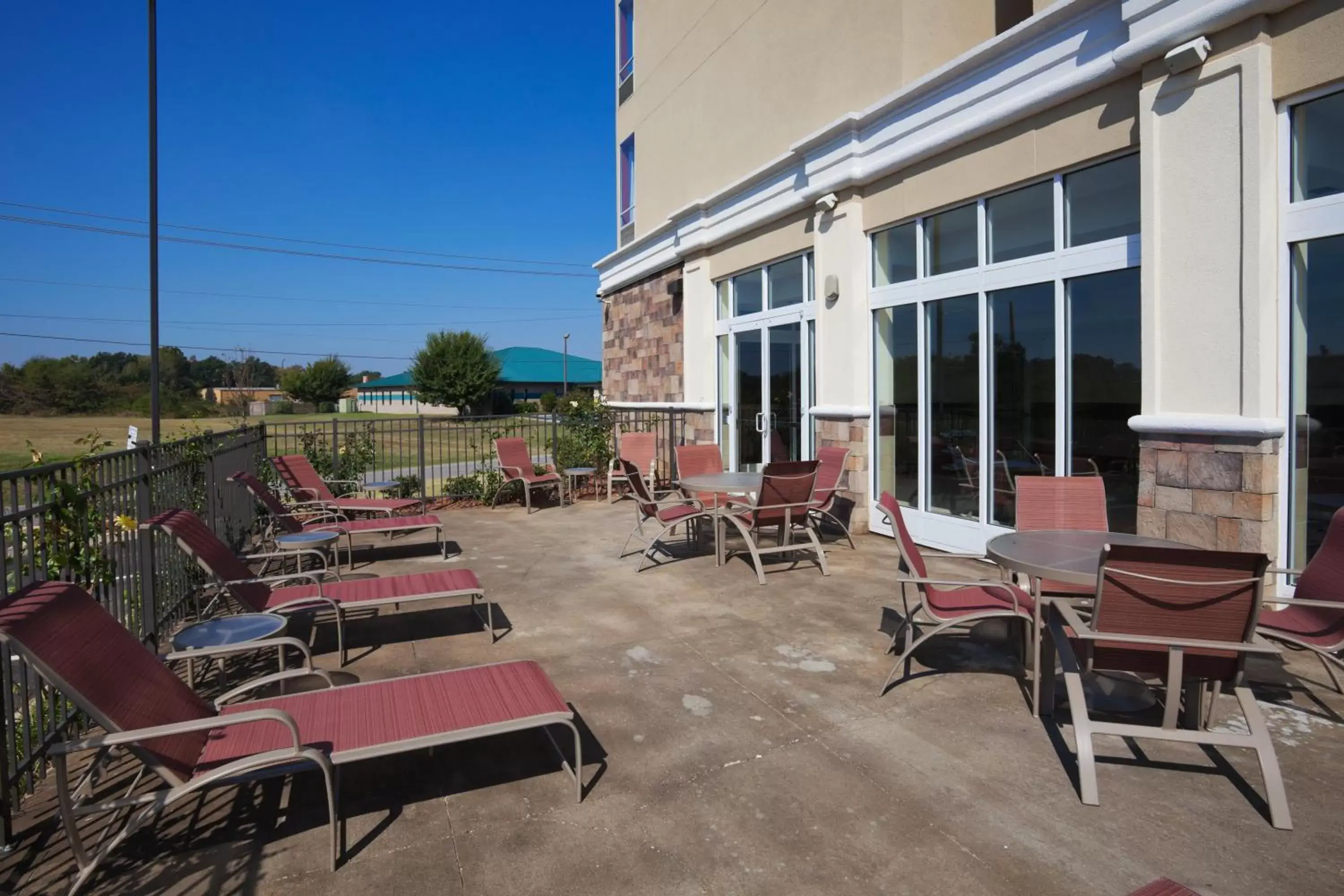 Lobby or reception in Holiday Inn Meridian East I 59 / I 20