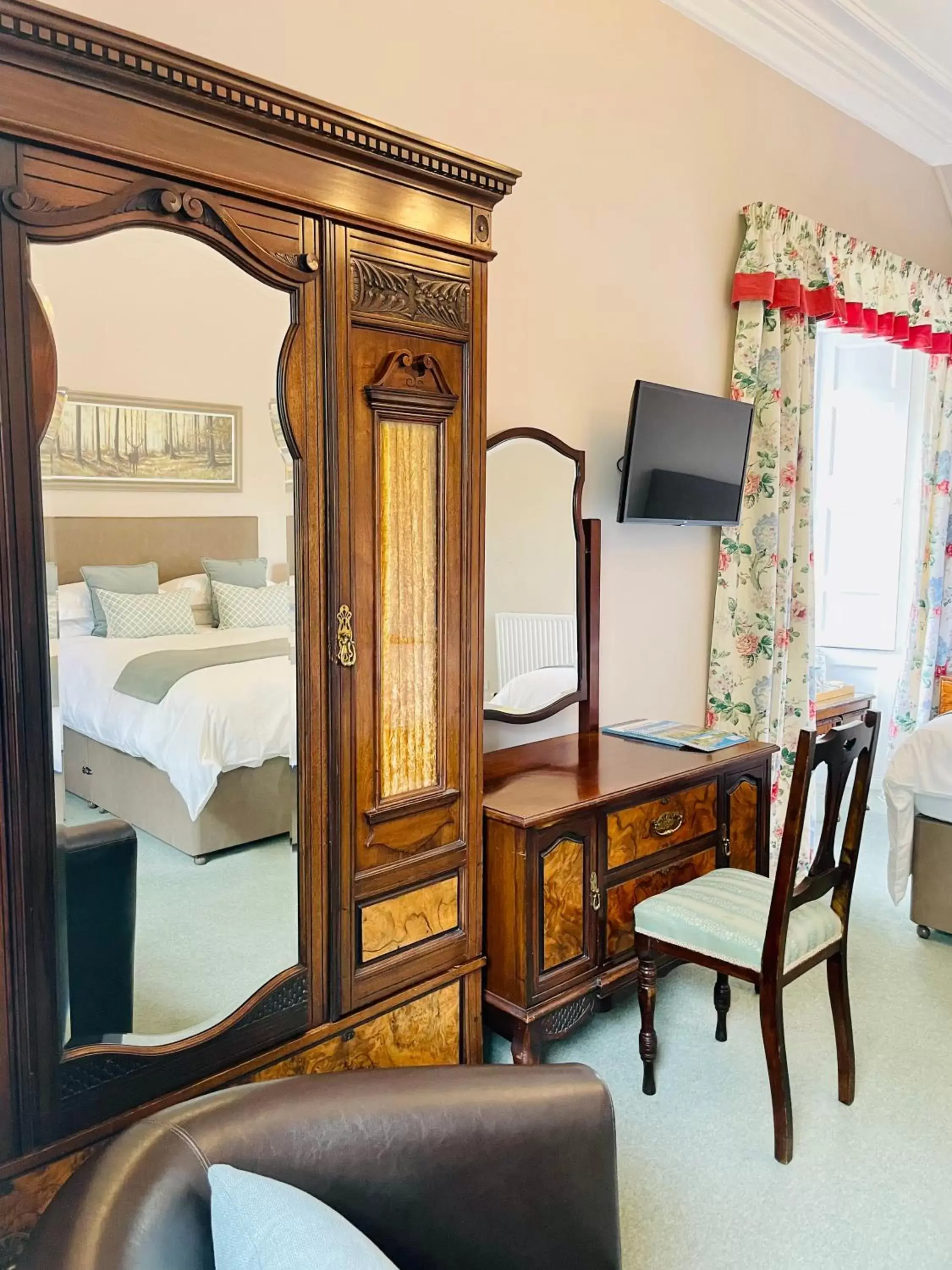 Bedroom, TV/Entertainment Center in West Plean House