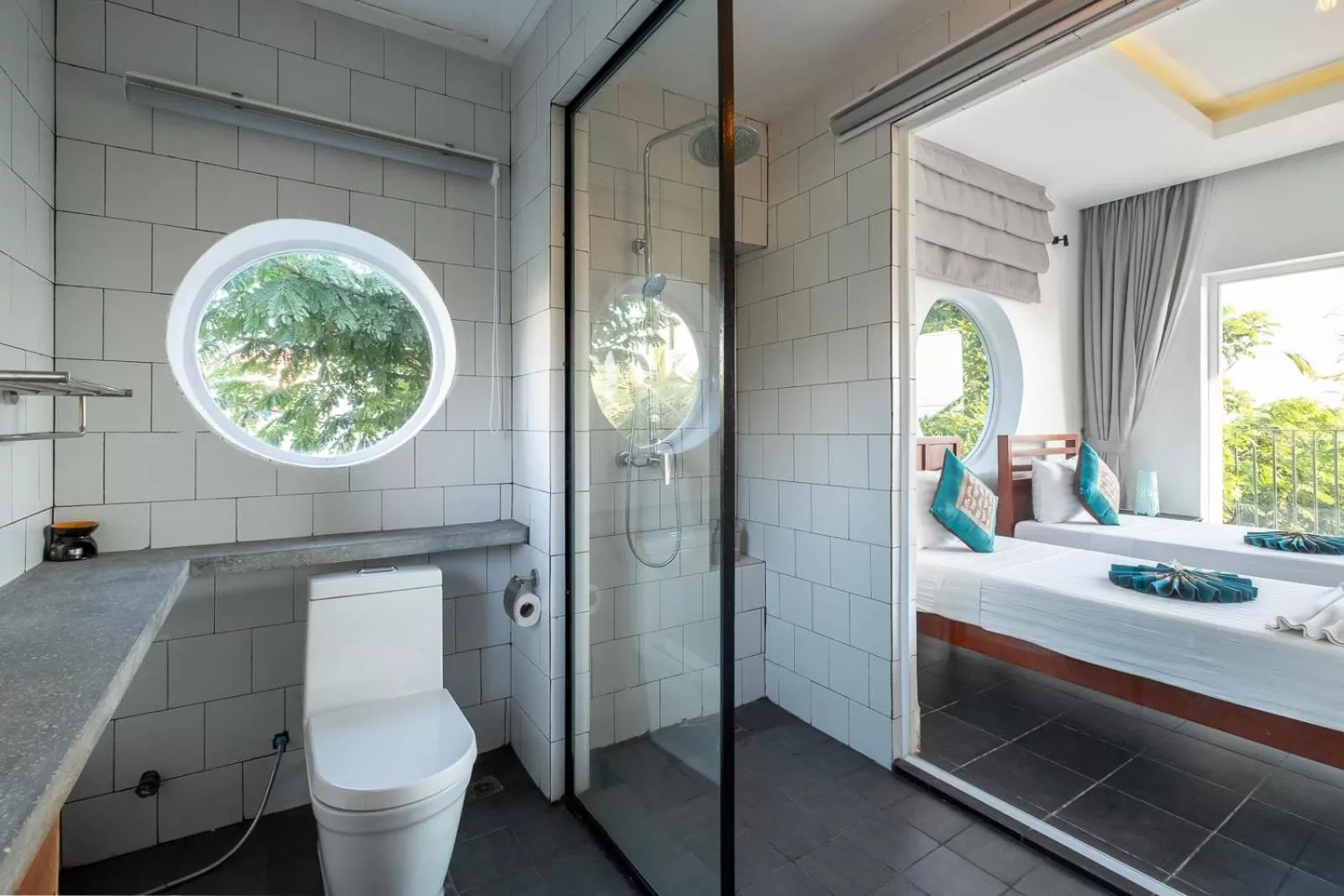 Shower in Pippali Boutique Hotel