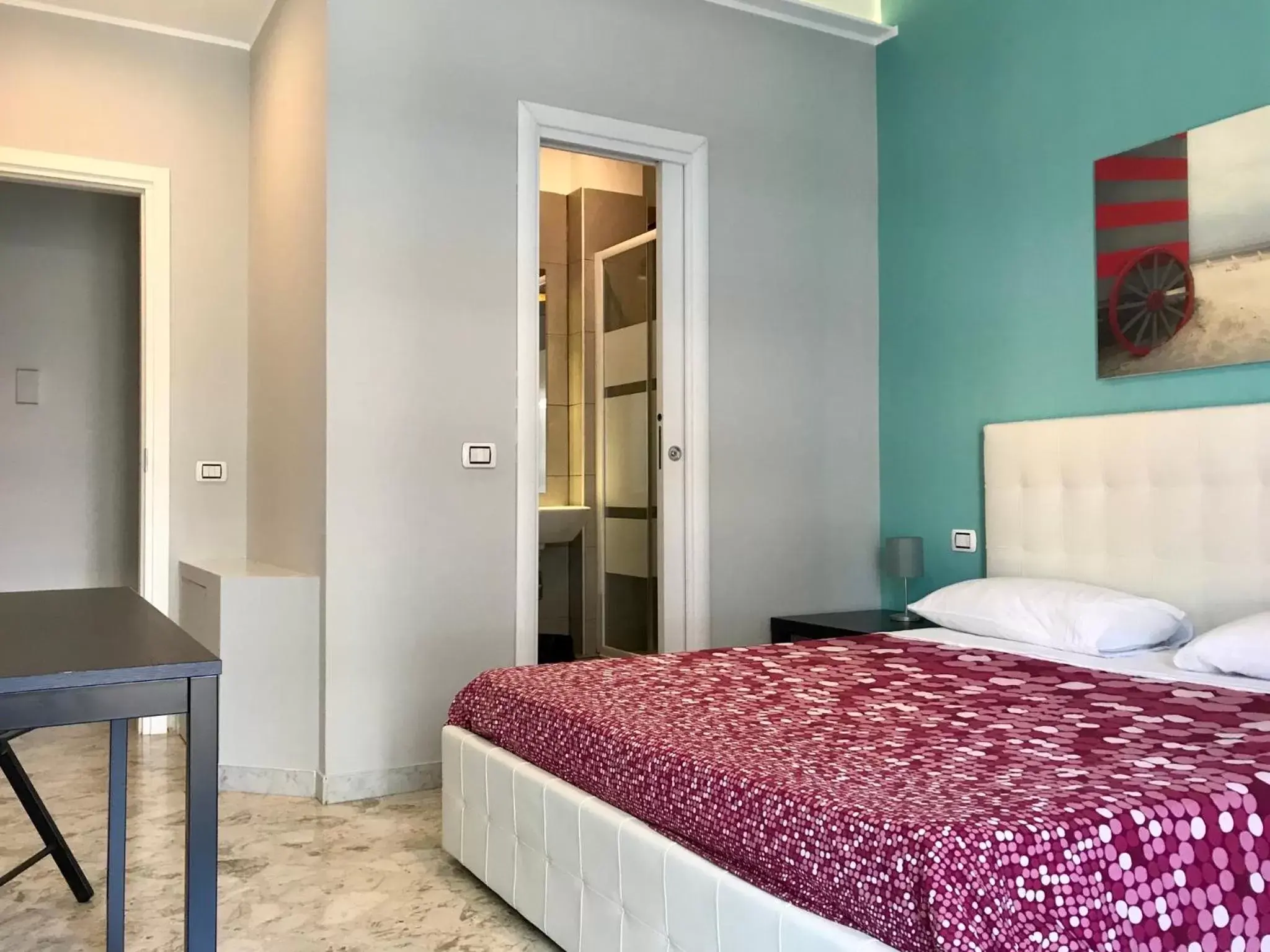 Bed in ROOM 110 BARI -guesthouse-