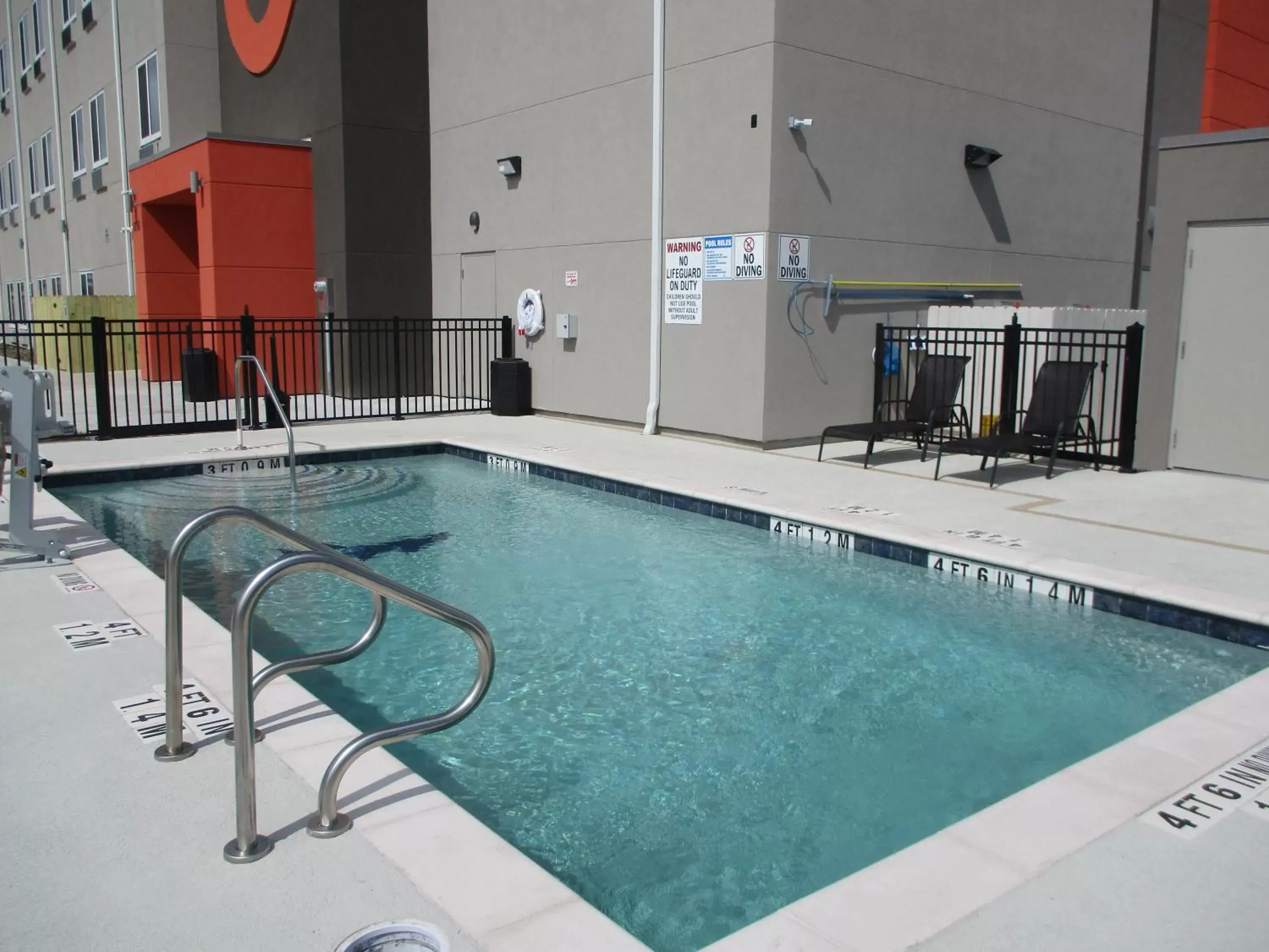 Swimming Pool in Motel 6-Corpus Christi, TX