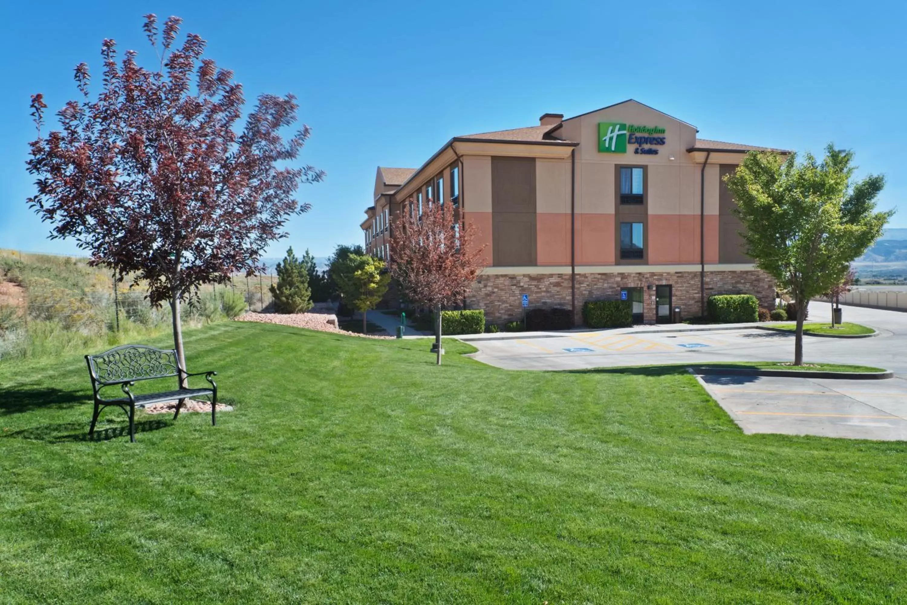 Lobby or reception, Property Building in Holiday Inn Express Richfield, an IHG Hotel