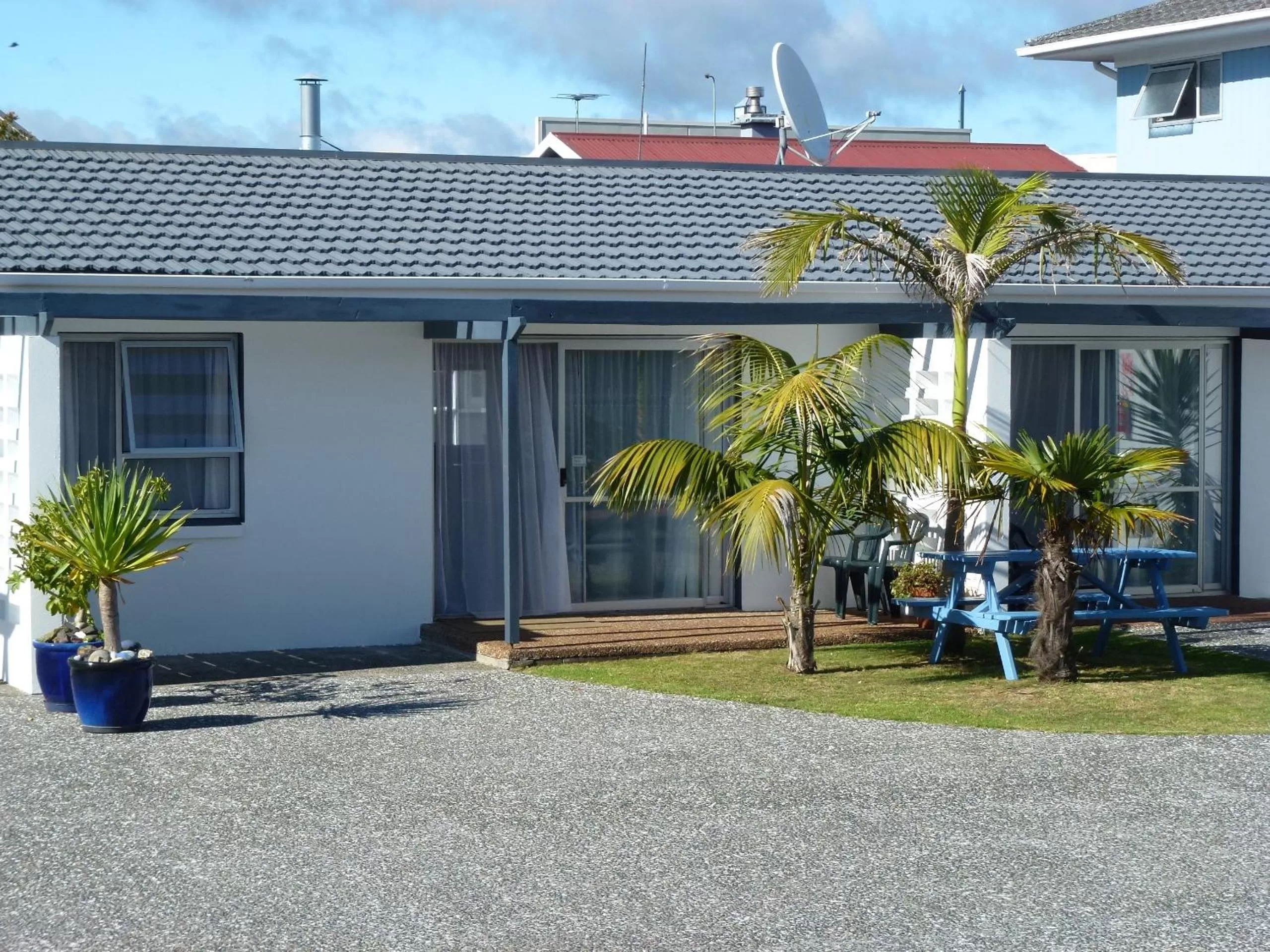 Facade/entrance in Mana-Nui Motel