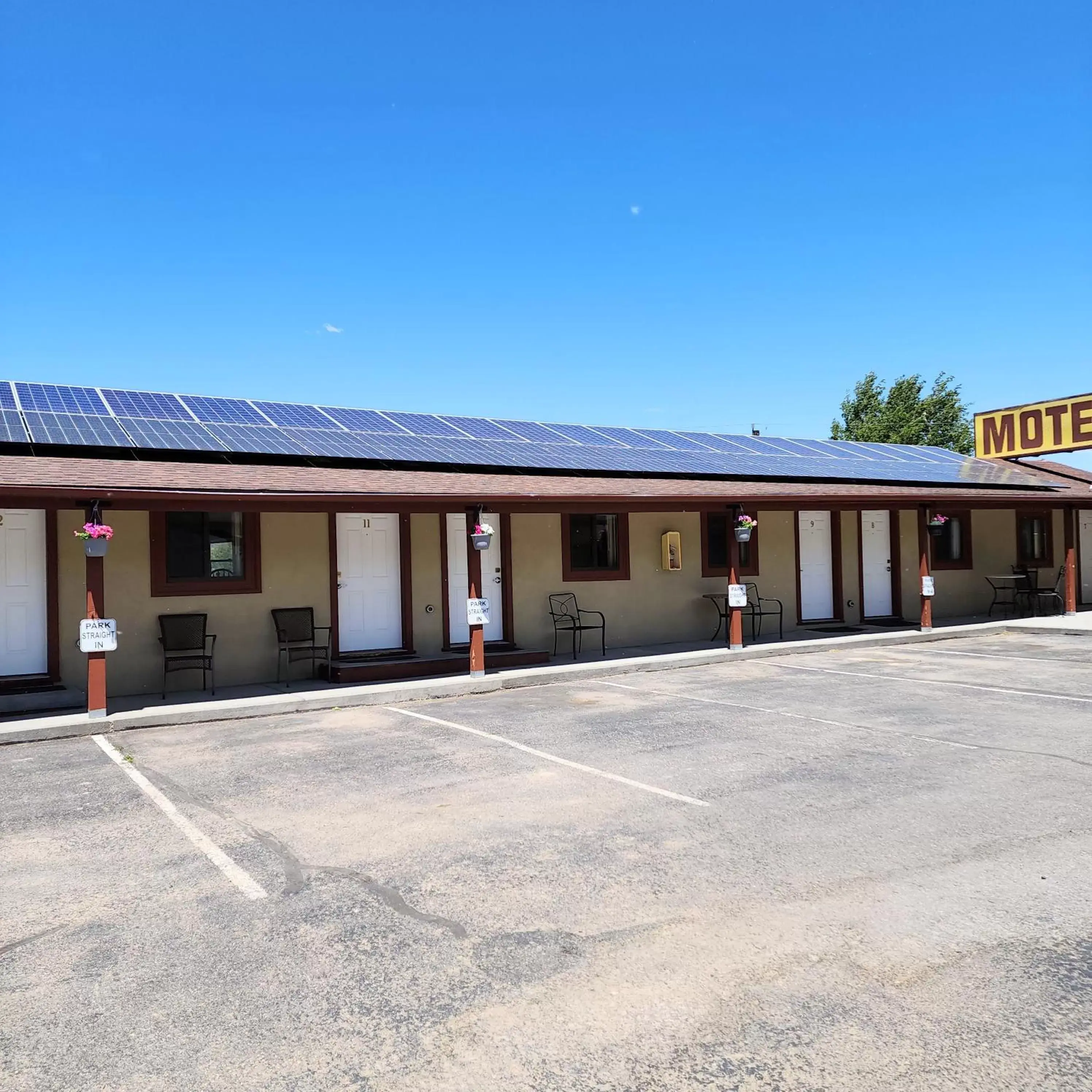 Property Building in Canyon Motel
