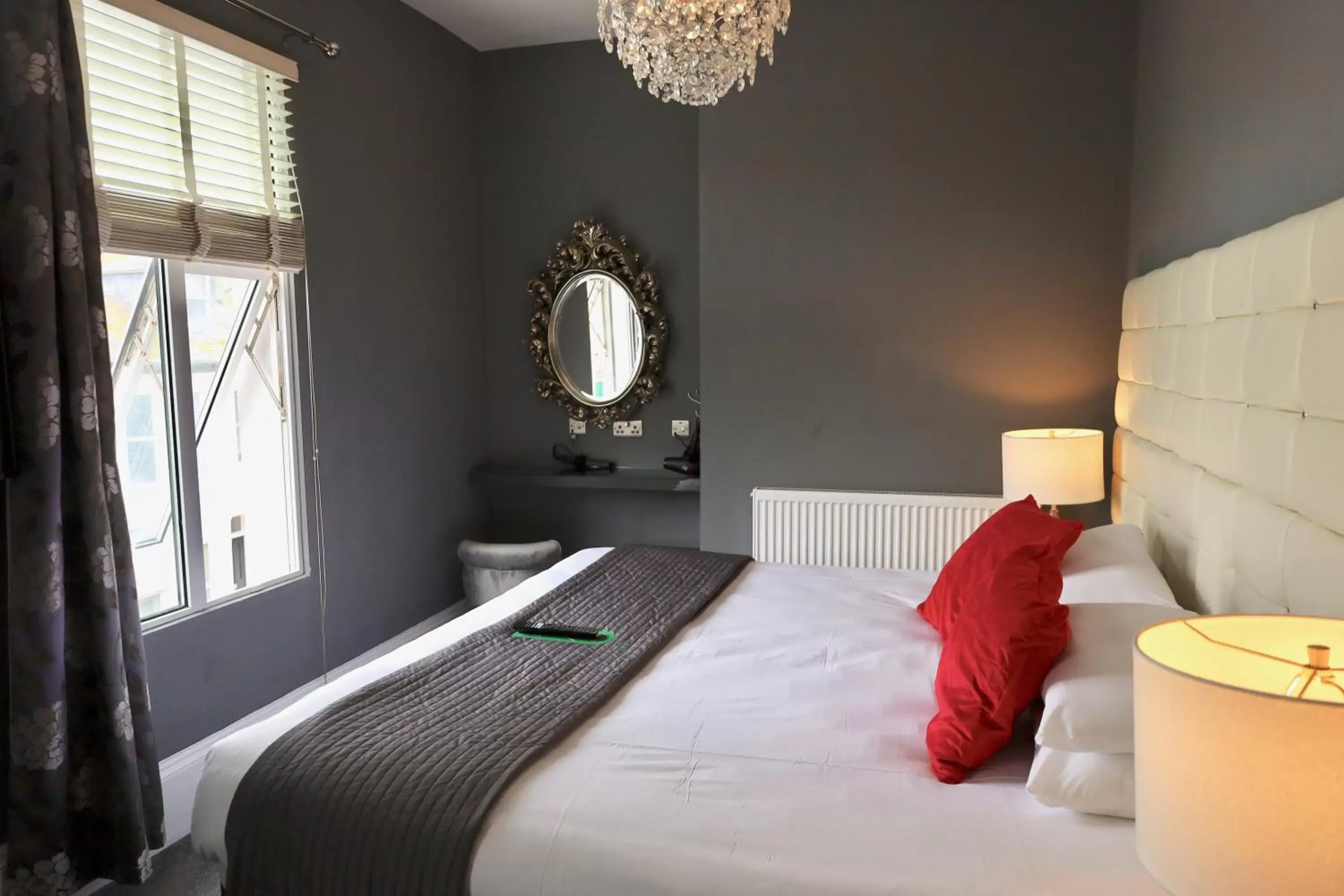 Photo of the whole room, Bed in Brighton Inn Boutique Guest Accommodation