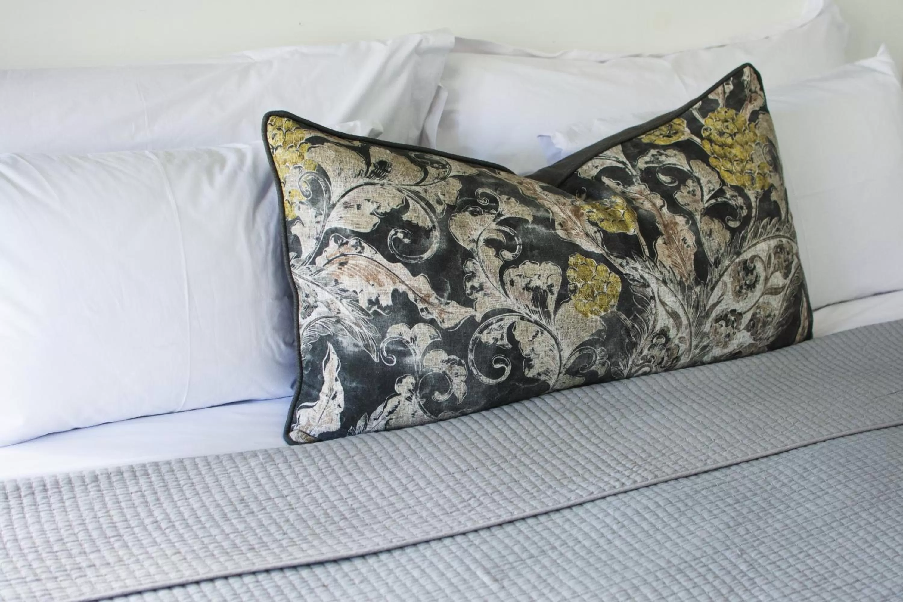 Bedroom, Bed in Vida Nova Retreat