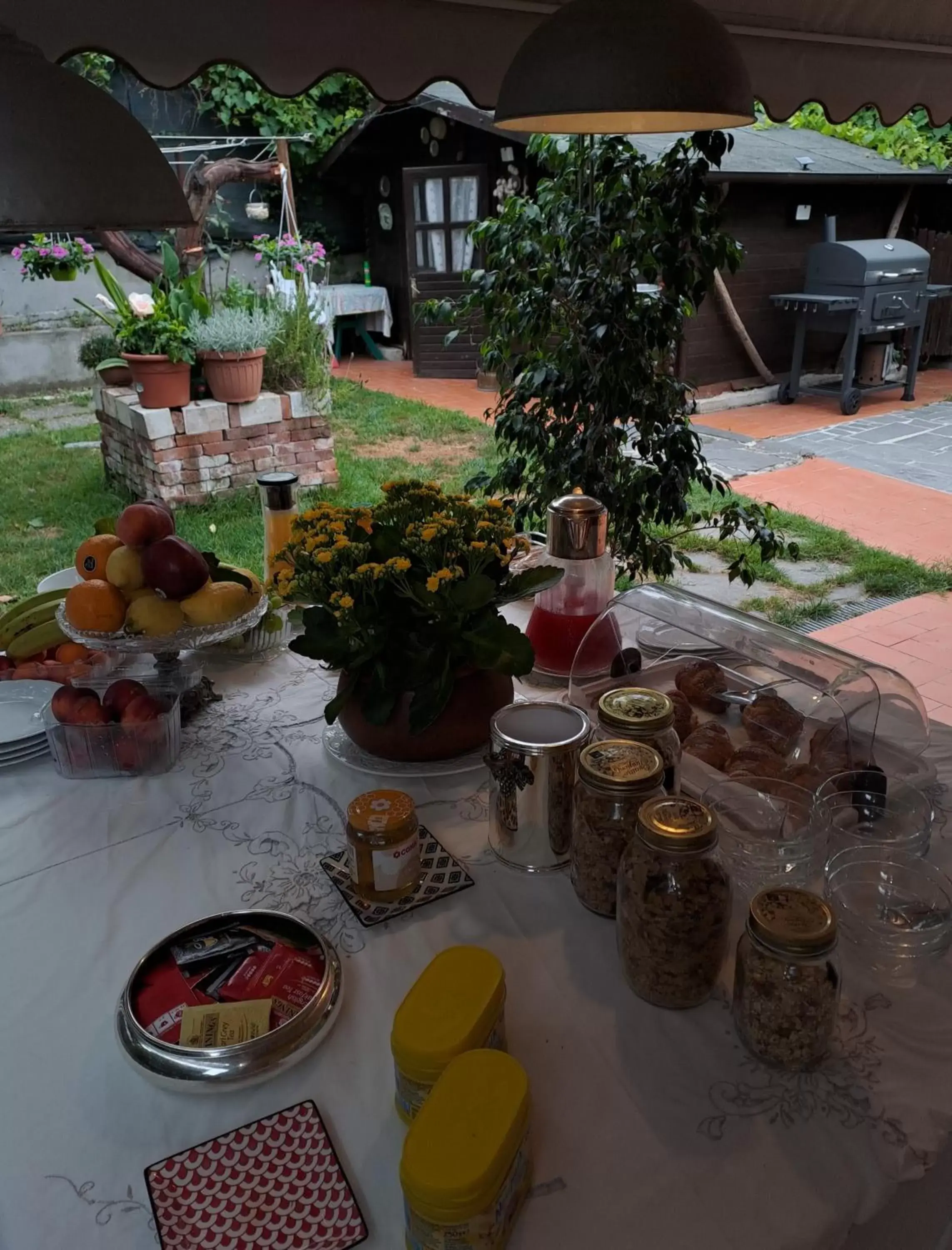Food and drinks in B&b Villa C'era Una Volta