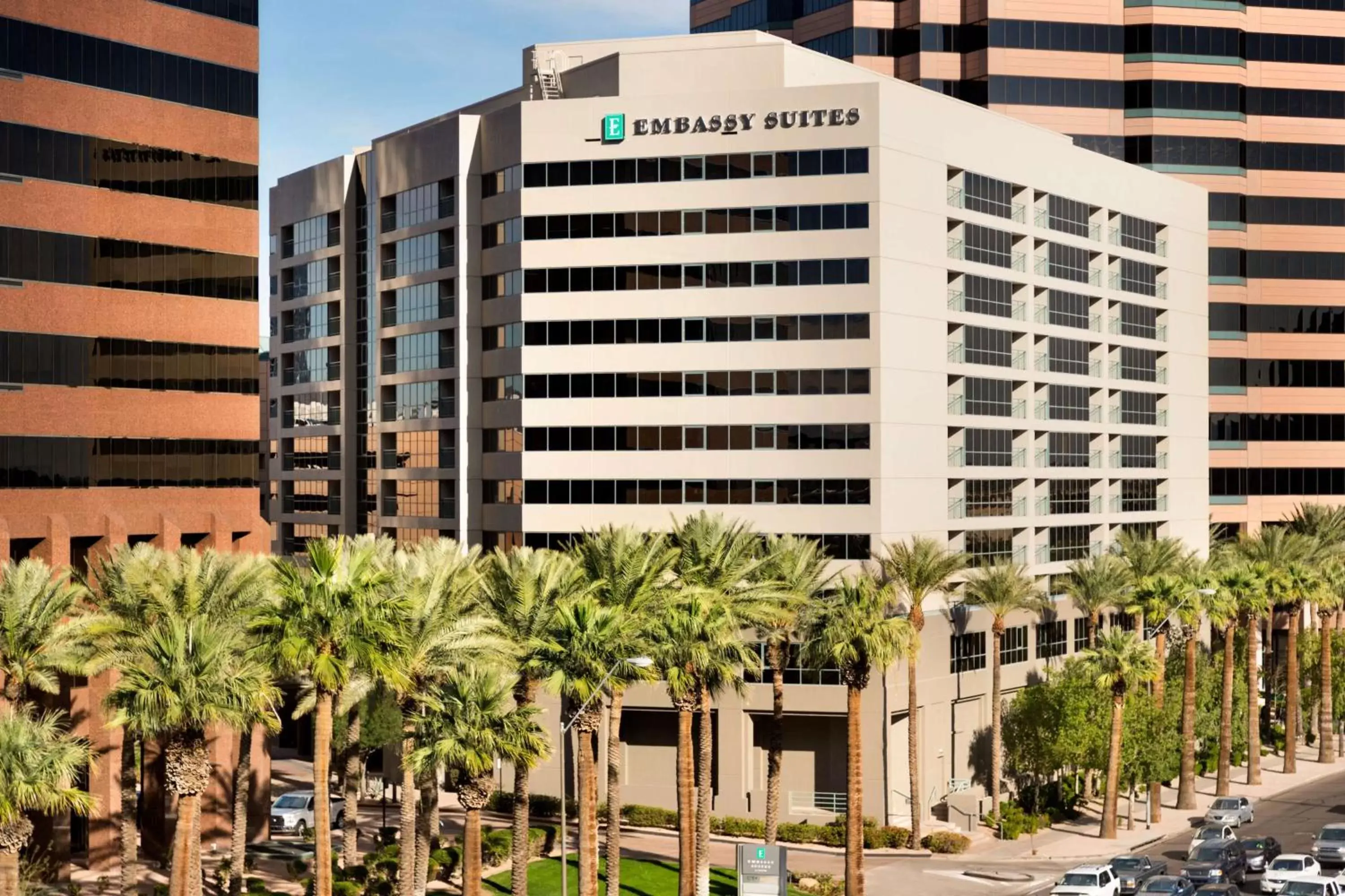Property Building in Embassy Suites by Hilton Phoenix Downtown North