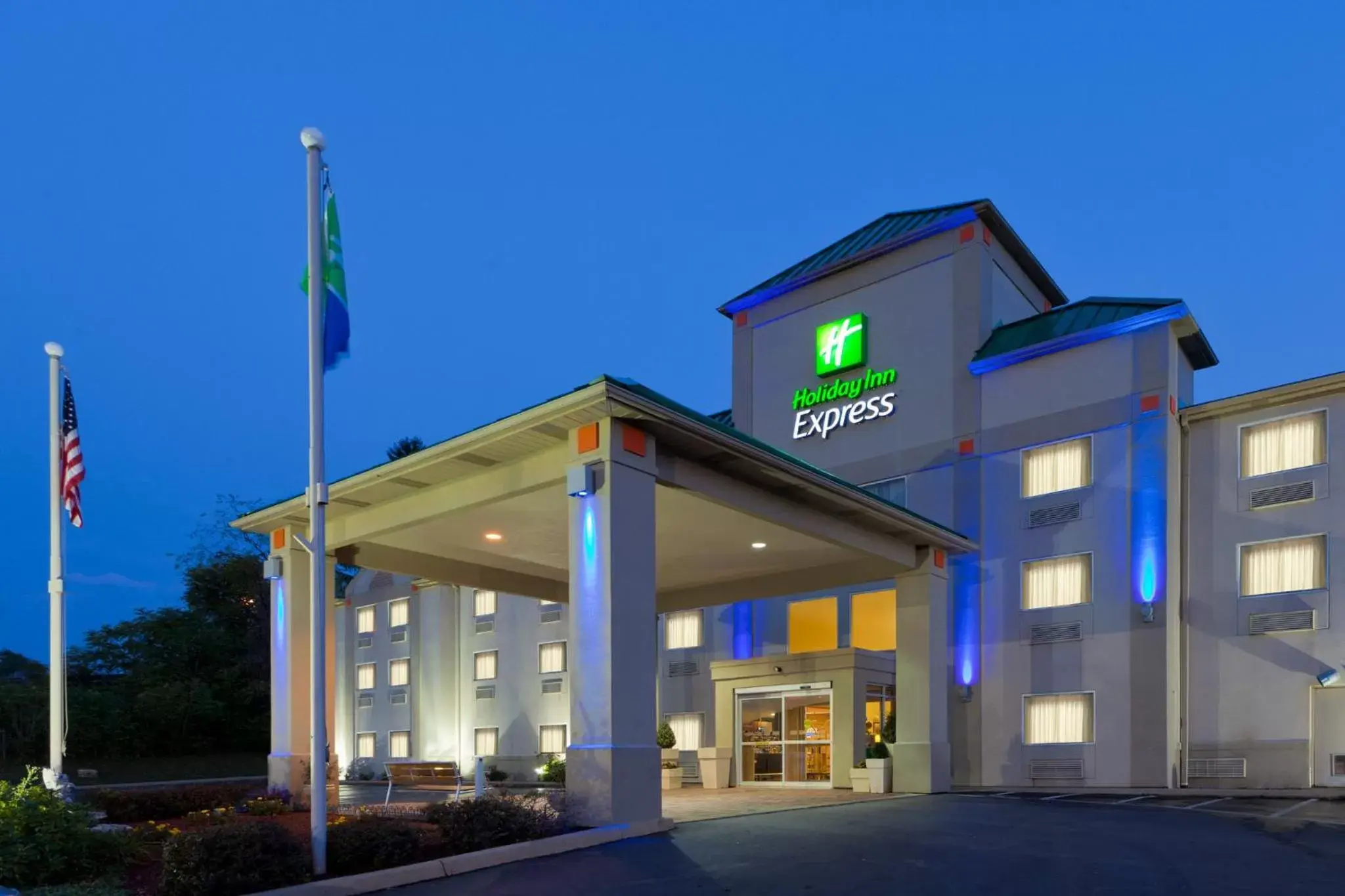 Property Building in Holiday Inn Express Irwin-PA Turnpike Exit 67, an IHG Hotel