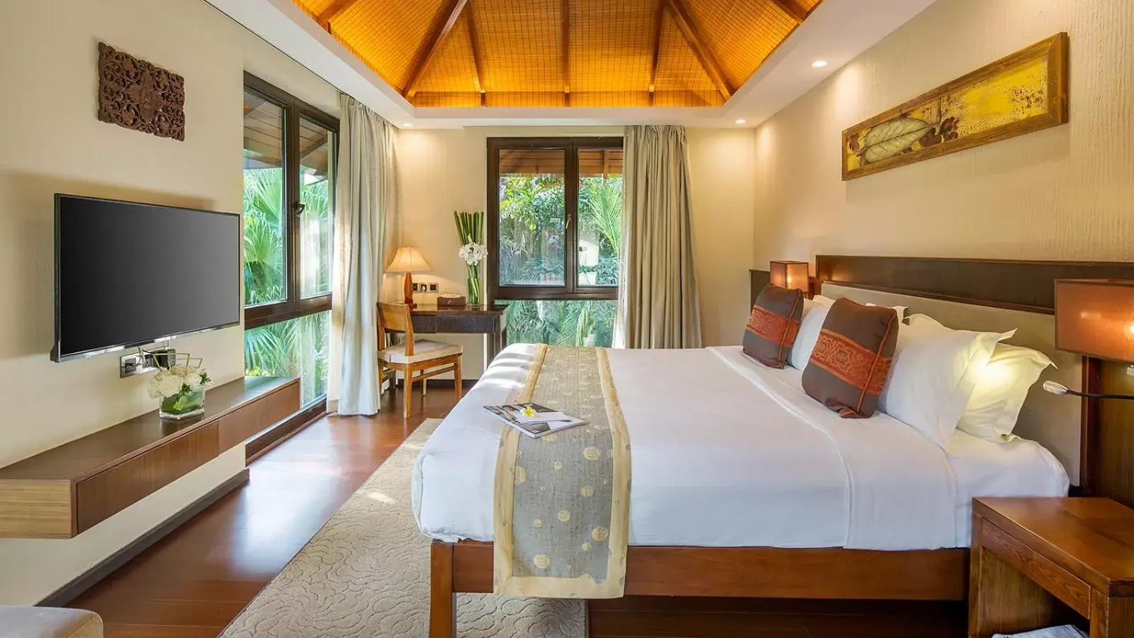 Sanya Yalong Bay Villas & Spa