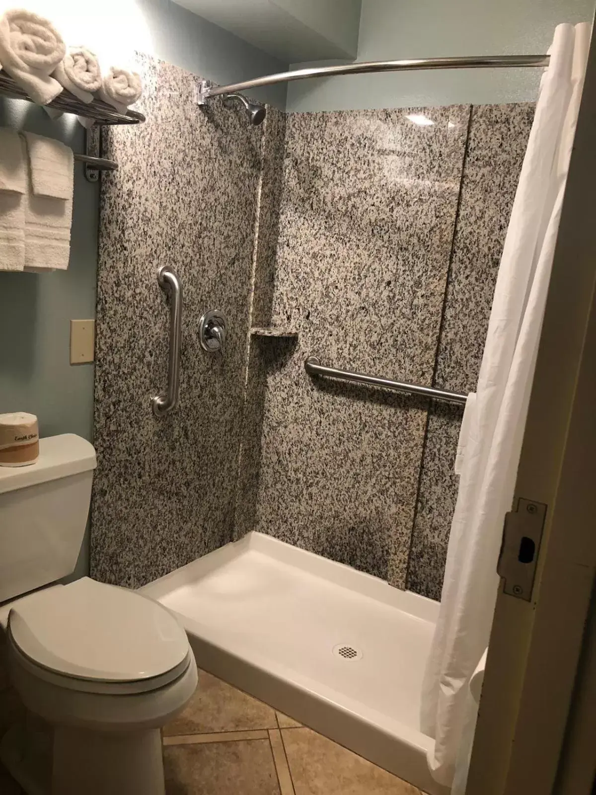 Bathroom in Morro Shores Inn And Suites