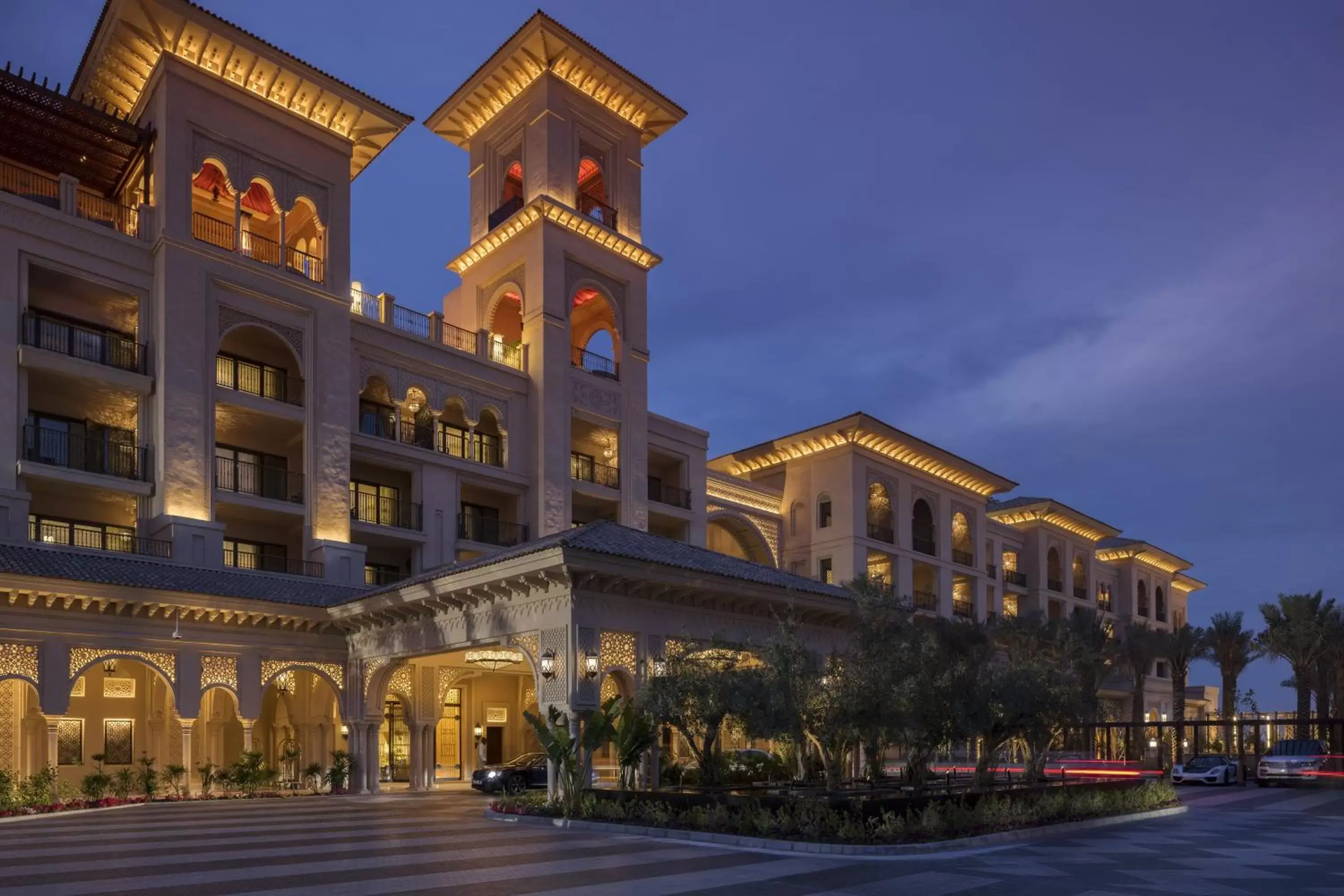 Facade/entrance, Property Building in Four Seasons Resort Dubai at Jumeirah Beach