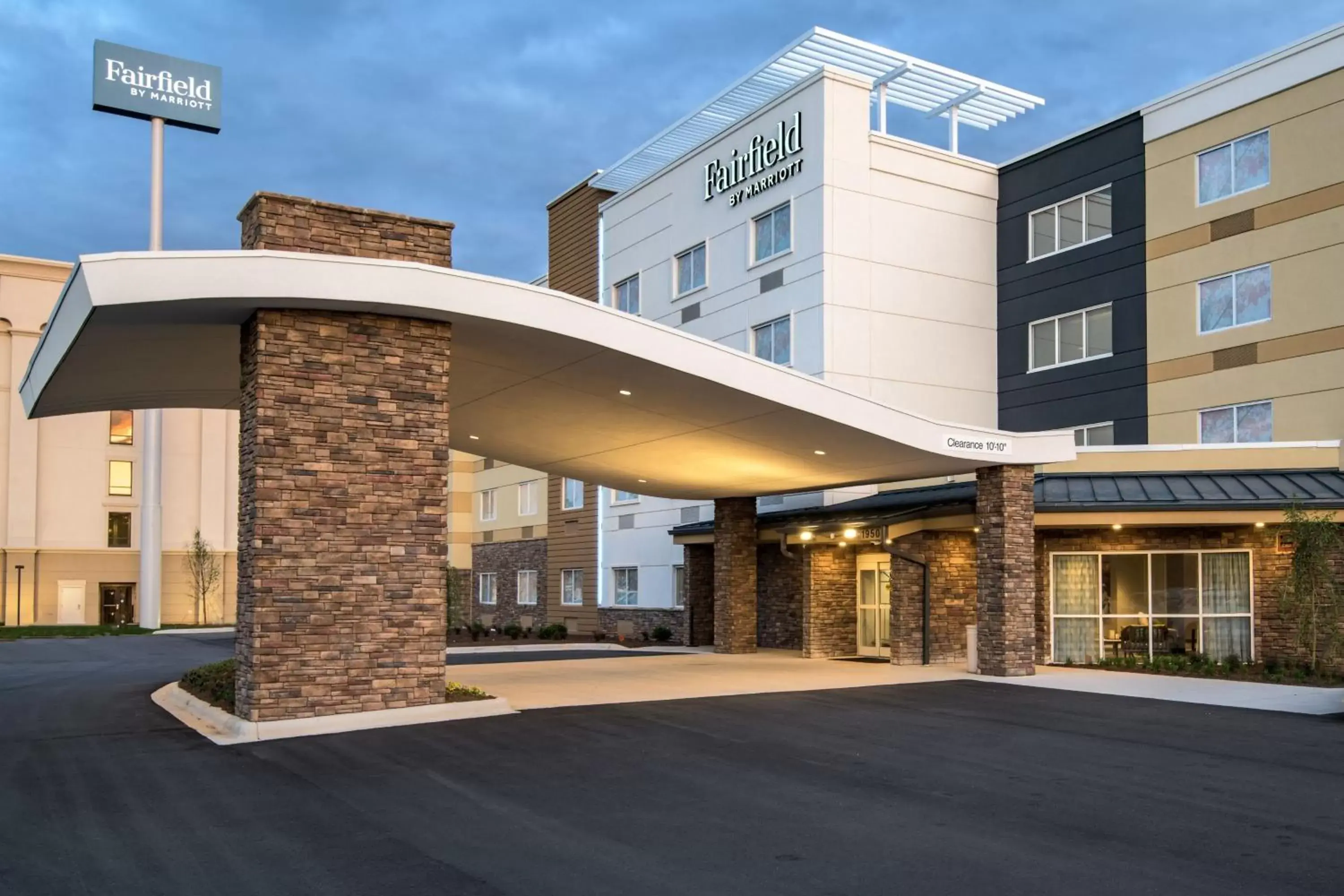 Property Building in Fairfield Inn & Suites by Marriott Hickory