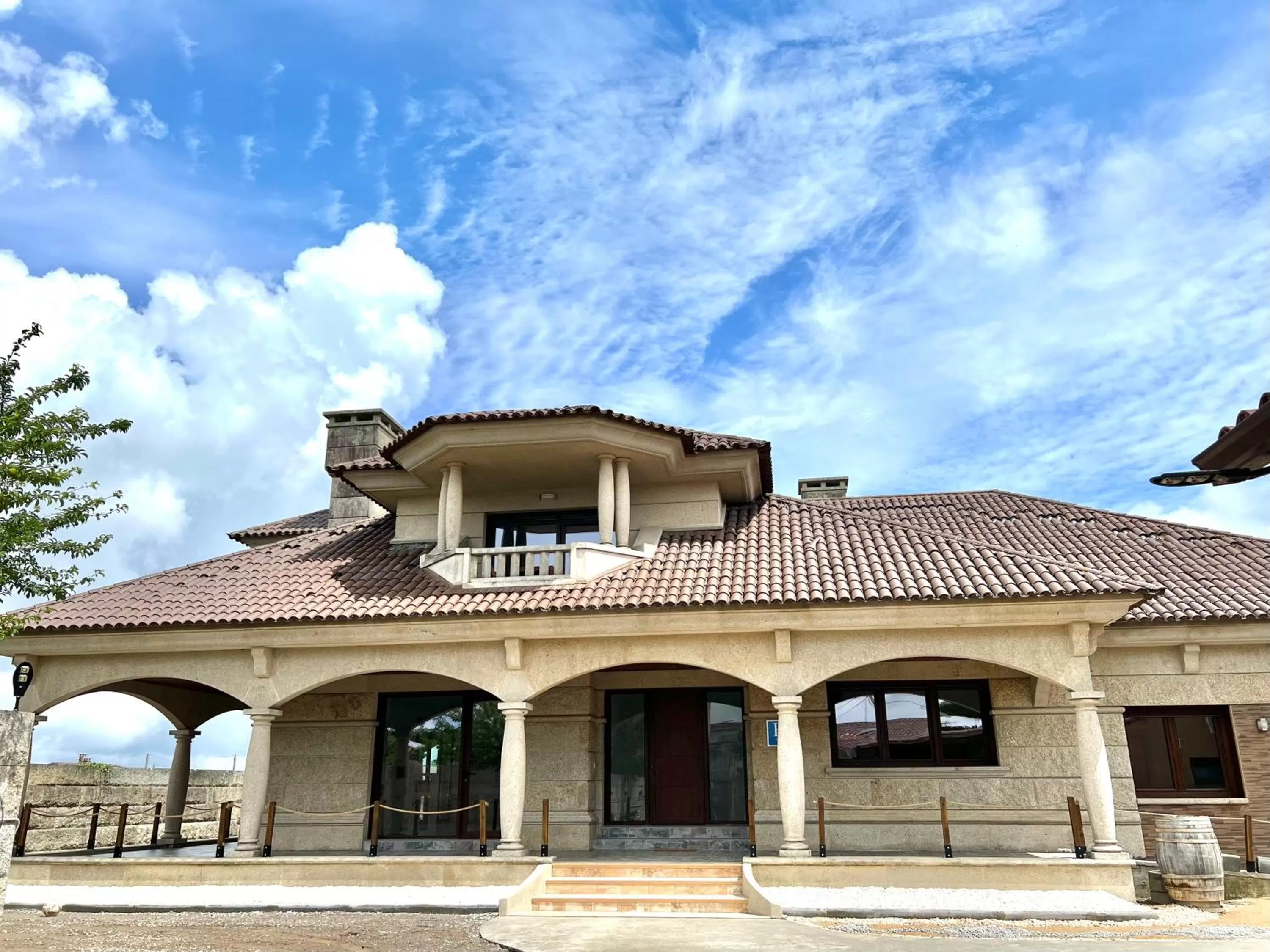 Facade/entrance, Property Building in Hotel Rural O Salazón