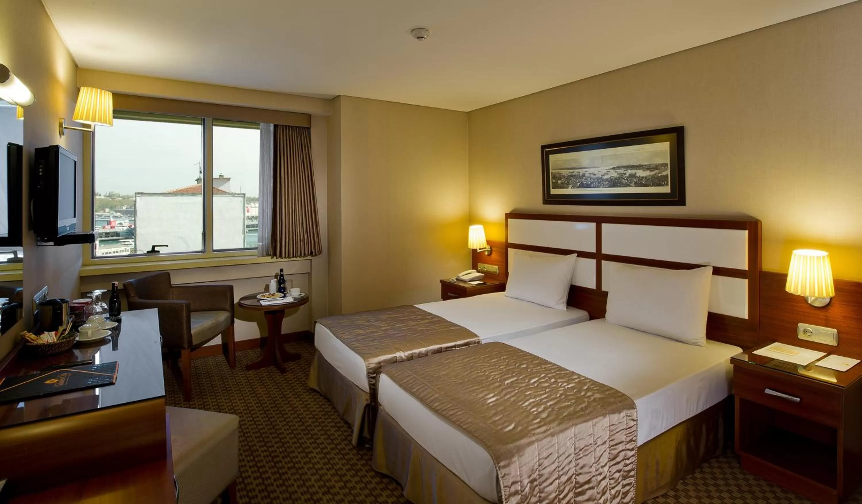 Double or Twin Room with City View in Istanbul Golden City Hotel