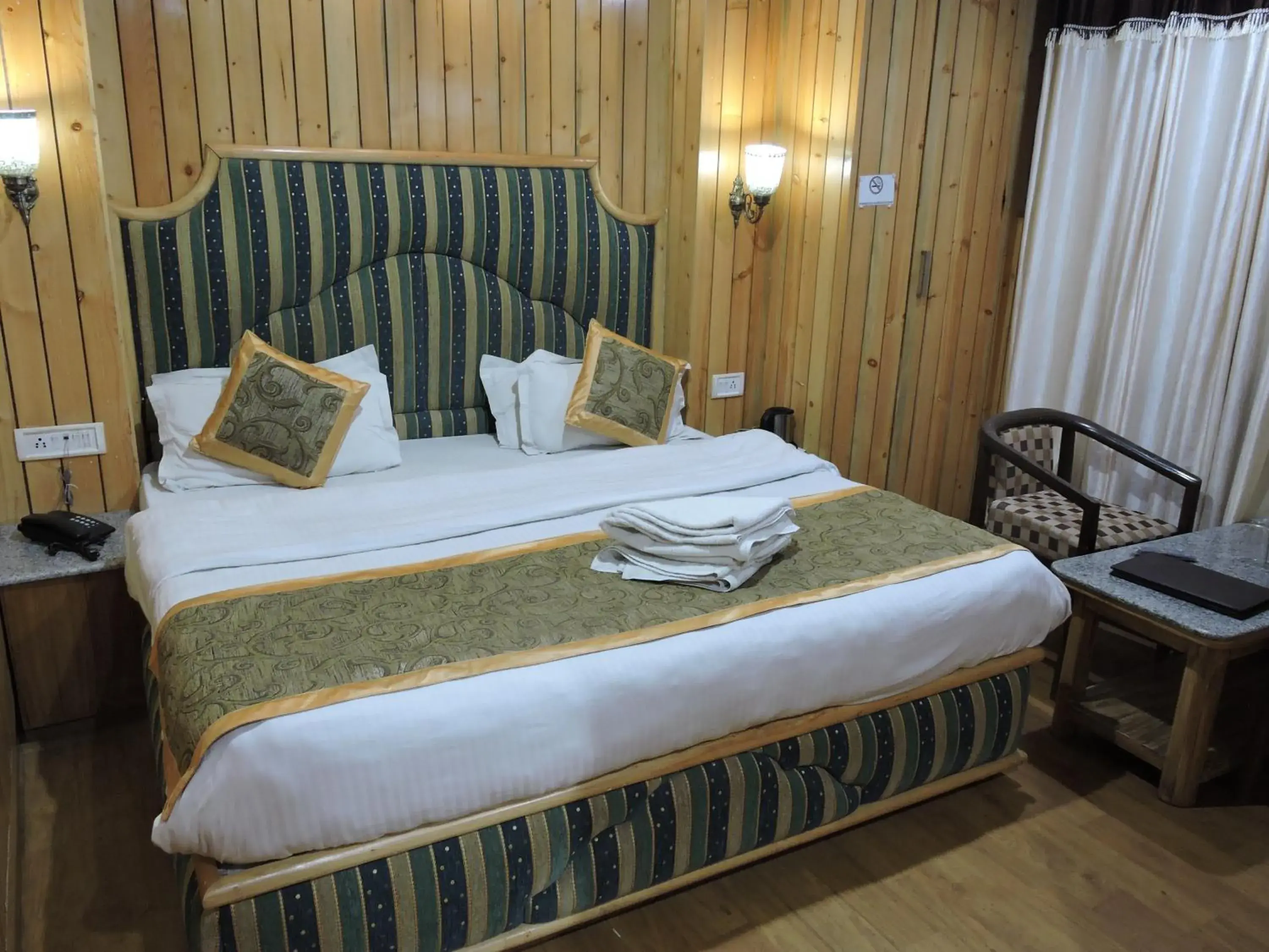 Bedroom in Hotel Chaman Palace