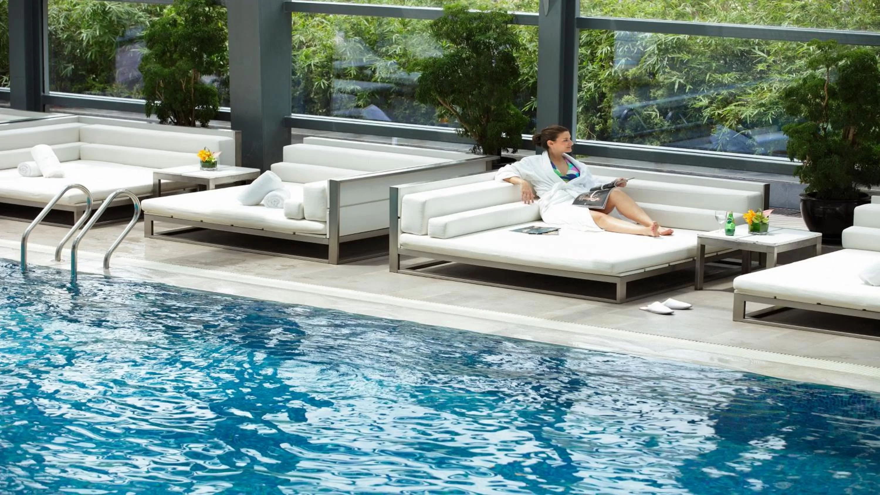 Swimming pool in InterContinental Shanghai Jing' An by IHG